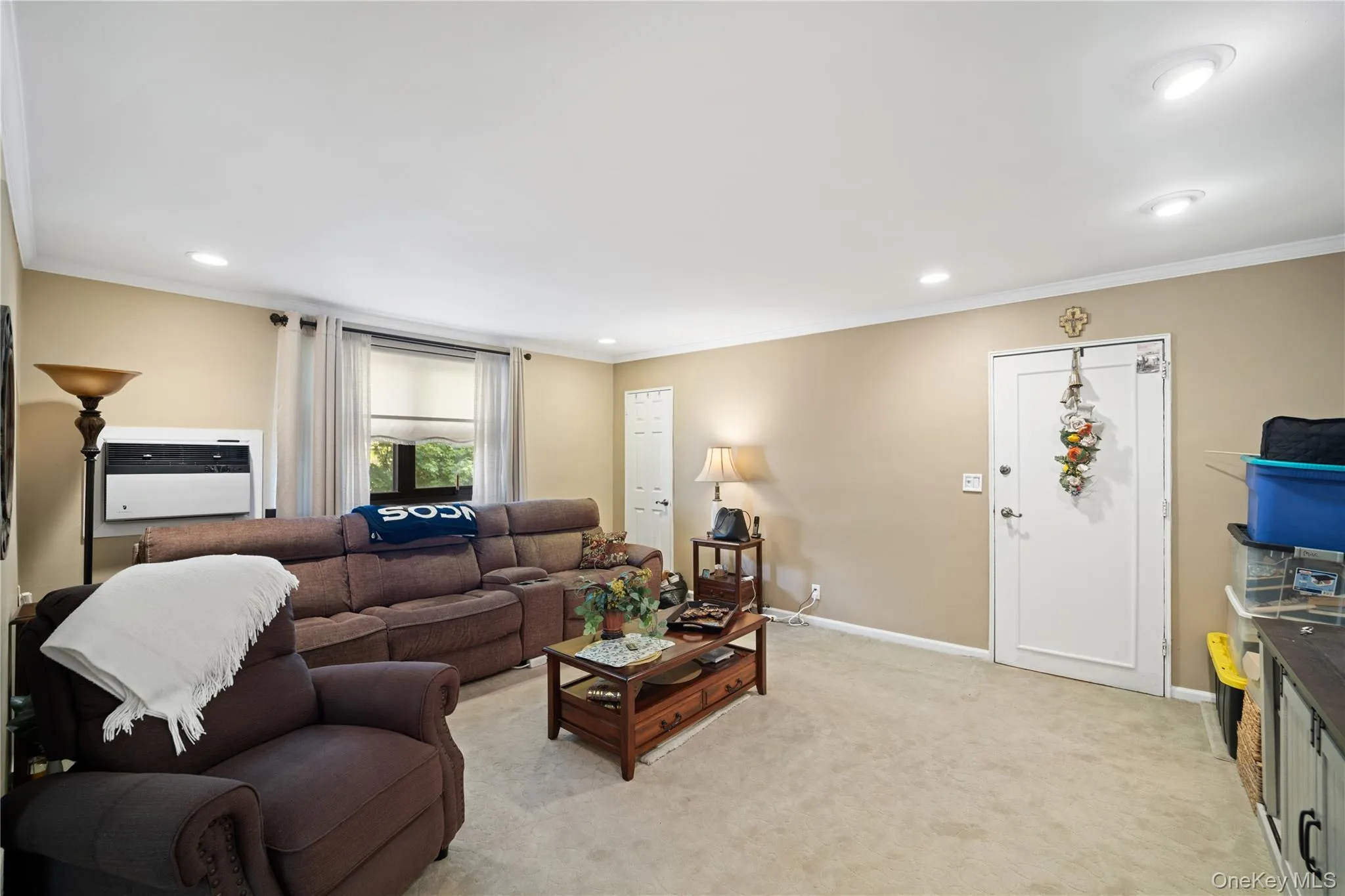 58-48 246th Crescent, New York, NY, 2 Bedrooms Bedrooms, 5 Rooms Rooms,1 BathroomBathrooms,Residential,For Rent,246th,0,1000917 58-48 246th Crescent, New York, NY, 2 Bedrooms Bedrooms, 5 Rooms Rooms,1 BathroomBathrooms,Residential,For Rent,246th,0,1000917