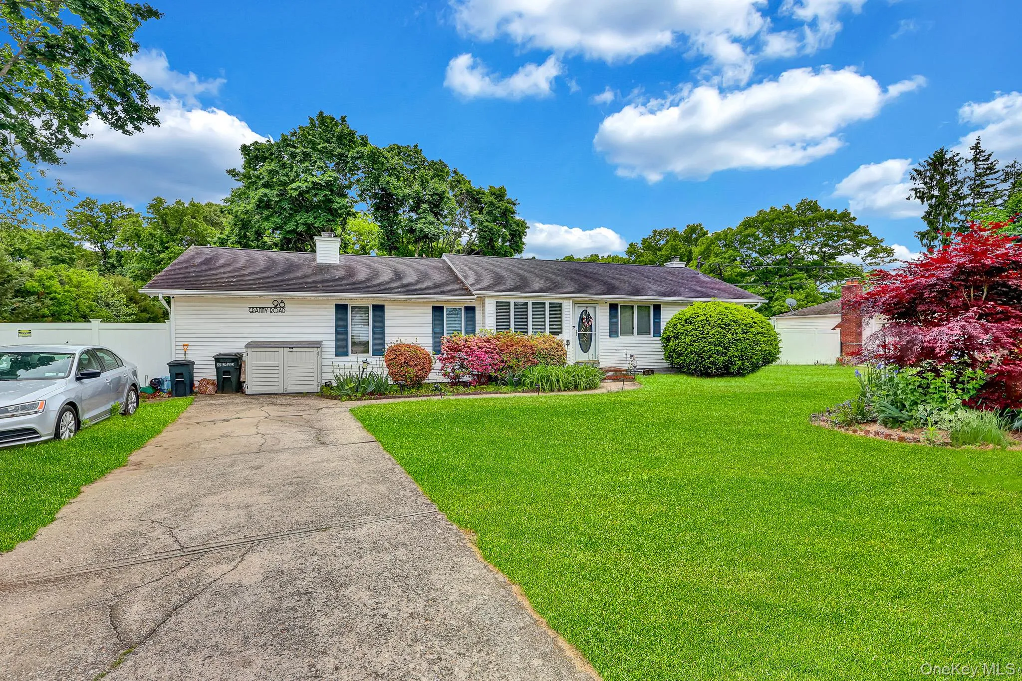 98 Granny Road, Brookhaven, NY, 4 Bedrooms Bedrooms, 9 Rooms Rooms,2 BathroomsBathrooms,Residential,For Rent,Granny,0,1000919 98 Granny Road, Brookhaven, NY, 4 Bedrooms Bedrooms, 9 Rooms Rooms,2 BathroomsBathrooms,Residential,For Rent,Granny,0,1000919