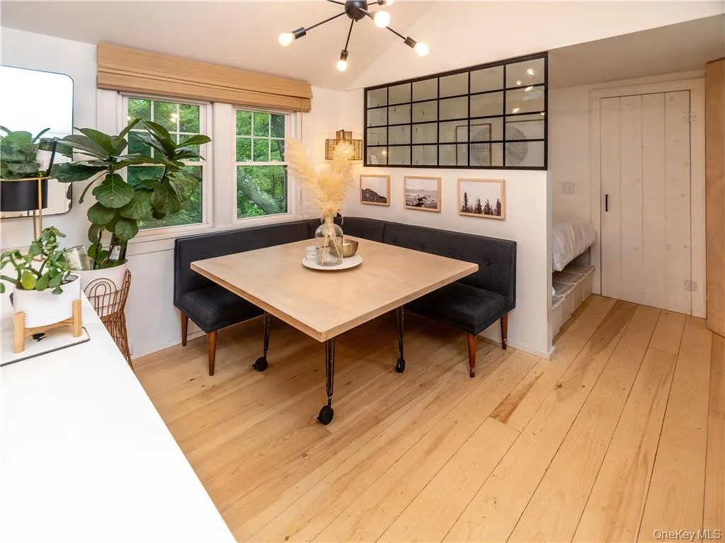 1 Blooms Corners Road, Warwick (town), NY, 1 Bedroom Bedrooms, 4 Rooms Rooms,1 BathroomBathrooms,Residential Lease,For Rent,Blooms Corners,0,1000921 1 Blooms Corners Road, Warwick (town), NY, 1 Bedroom Bedrooms, 4 Rooms Rooms,1 BathroomBathrooms,Residential Lease,For Rent,Blooms Corners,0,1000921