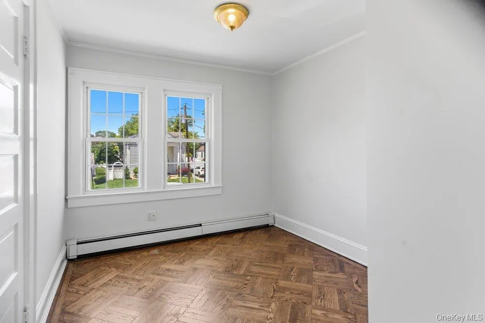 12 Davison Avenue, Hempstead, NY, 3 Bedrooms Bedrooms, 8 Rooms Rooms,2 BathroomsBathrooms,Residential,For Rent,Davison,0,1000923 12 Davison Avenue, Hempstead, NY, 3 Bedrooms Bedrooms, 8 Rooms Rooms,2 BathroomsBathrooms,Residential,For Rent,Davison,0,1000923