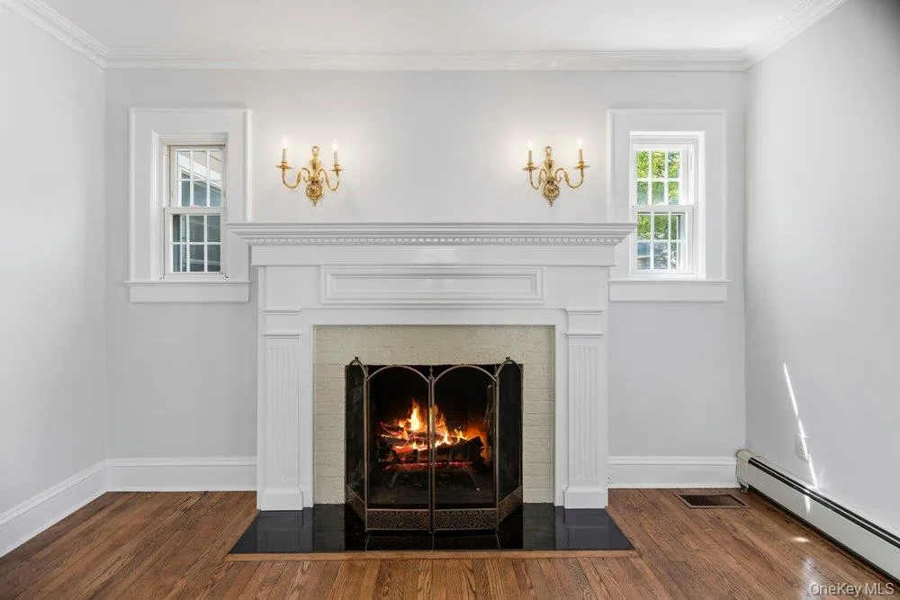 12 Davison Avenue, Hempstead, NY, 3 Bedrooms Bedrooms, 8 Rooms Rooms,2 BathroomsBathrooms,Residential,For Rent,Davison,0,1000923 12 Davison Avenue, Hempstead, NY, 3 Bedrooms Bedrooms, 8 Rooms Rooms,2 BathroomsBathrooms,Residential,For Rent,Davison,0,1000923