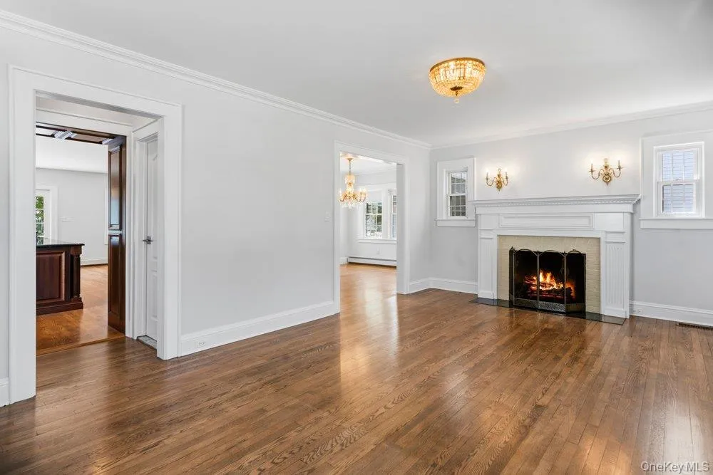 12 Davison Avenue, Hempstead, NY, 3 Bedrooms Bedrooms, 8 Rooms Rooms,2 BathroomsBathrooms,Residential,For Rent,Davison,0,1000923 12 Davison Avenue, Hempstead, NY, 3 Bedrooms Bedrooms, 8 Rooms Rooms,2 BathroomsBathrooms,Residential,For Rent,Davison,0,1000923