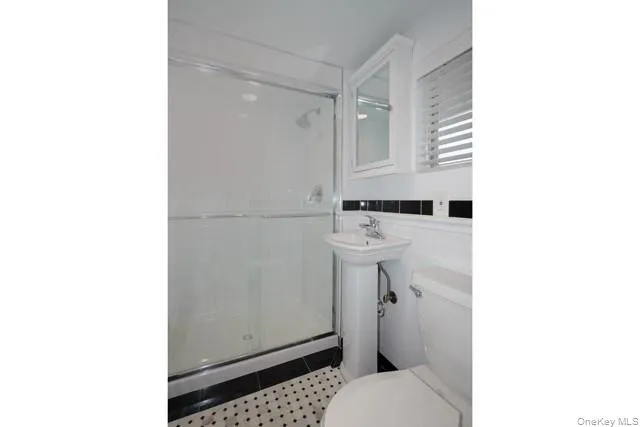 22 Park Avenue, Babylon, NY, 1 Bedroom Bedrooms, 4 Rooms Rooms,1 BathroomBathrooms,Residential Lease,For Rent,Park,0,1000925 22 Park Avenue, Babylon, NY, 1 Bedroom Bedrooms, 4 Rooms Rooms,1 BathroomBathrooms,Residential Lease,For Rent,Park,0,1000925