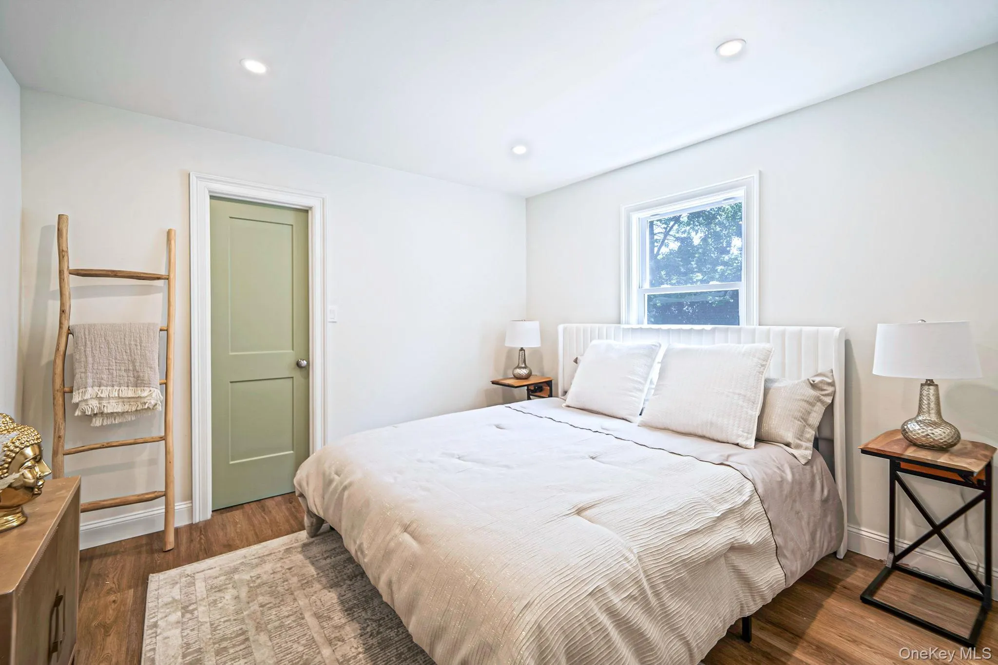 8 Wood Haven Place, Huntington, NY, 5 Bedrooms Bedrooms, 10 Rooms Rooms,2 BathroomsBathrooms,Residential,For Rent,Wood Haven,0,1000929 8 Wood Haven Place, Huntington, NY, 5 Bedrooms Bedrooms, 10 Rooms Rooms,2 BathroomsBathrooms,Residential,For Rent,Wood Haven,0,1000929