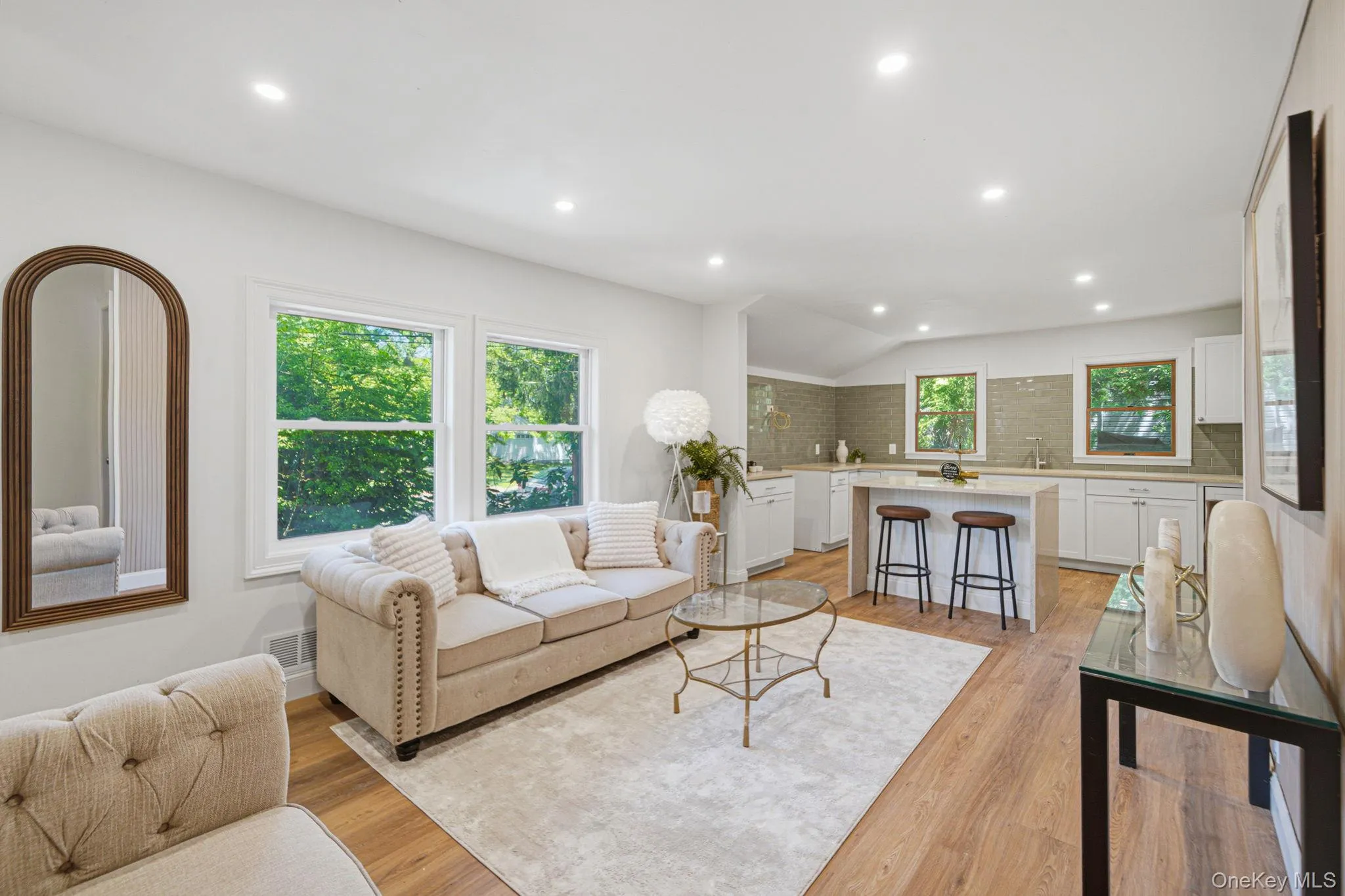 8 Wood Haven Place, Huntington, NY, 5 Bedrooms Bedrooms, 10 Rooms Rooms,2 BathroomsBathrooms,Residential,For Rent,Wood Haven,0,1000929 8 Wood Haven Place, Huntington, NY, 5 Bedrooms Bedrooms, 10 Rooms Rooms,2 BathroomsBathrooms,Residential,For Rent,Wood Haven,0,1000929