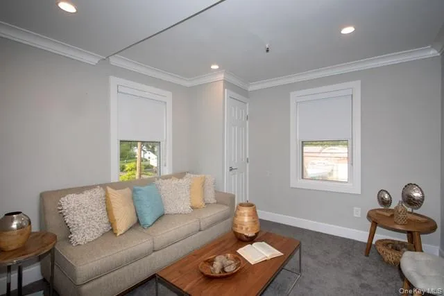 35-4 New York Avenue, Huntington, NY, 3 Bedrooms Bedrooms, 5 Rooms Rooms,1 BathroomBathrooms,Residential Lease,For Rent,New York,0,1000930 35-4 New York Avenue, Huntington, NY, 3 Bedrooms Bedrooms, 5 Rooms Rooms,1 BathroomBathrooms,Residential Lease,For Rent,New York,0,1000930