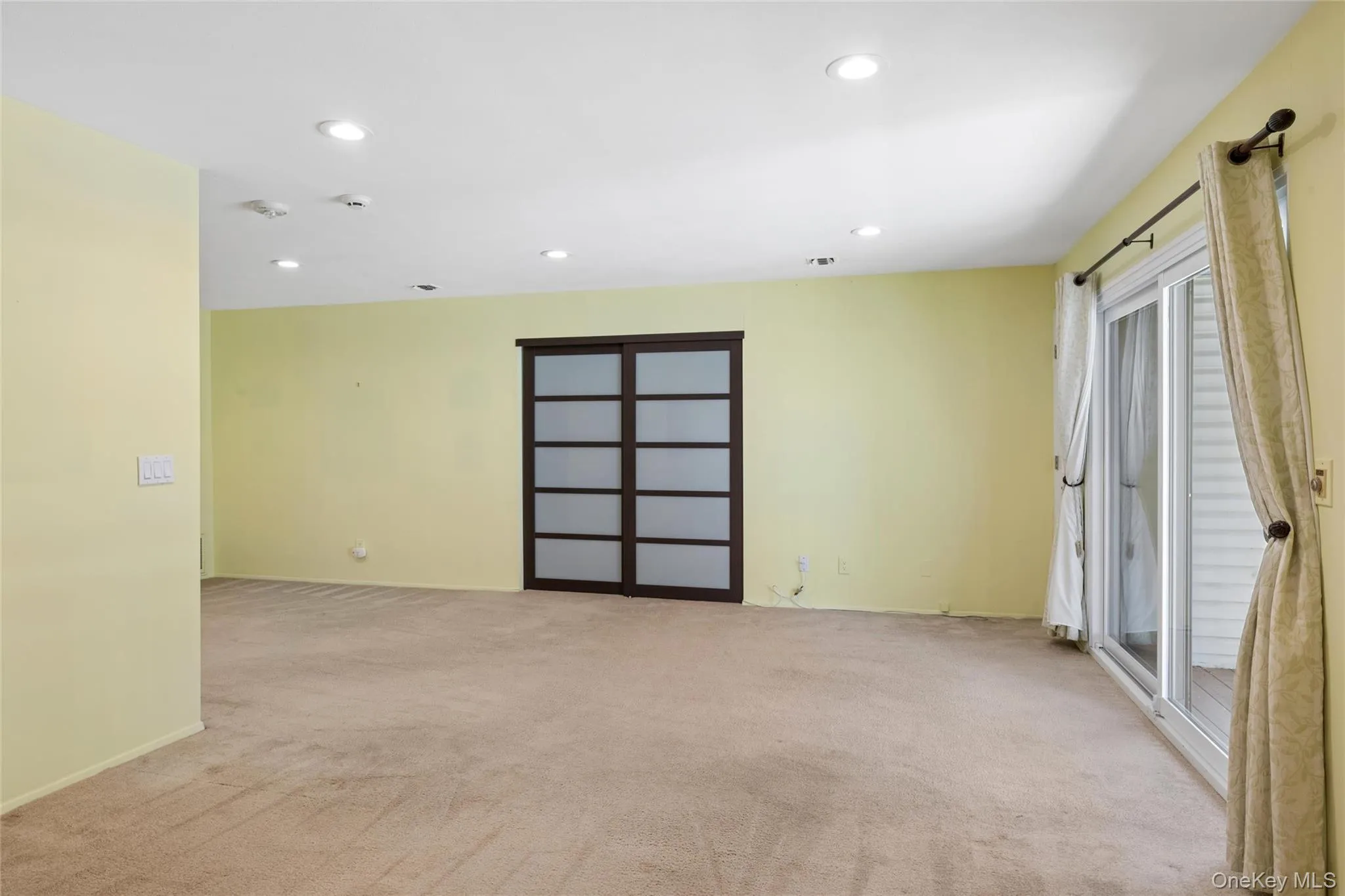 86 Cambridge Drive, Babylon, NY, 2 Bedrooms Bedrooms, 5 Rooms Rooms,1 BathroomBathrooms,Residential,For Rent,Cambridge,0,1000936 86 Cambridge Drive, Babylon, NY, 2 Bedrooms Bedrooms, 5 Rooms Rooms,1 BathroomBathrooms,Residential,For Rent,Cambridge,0,1000936