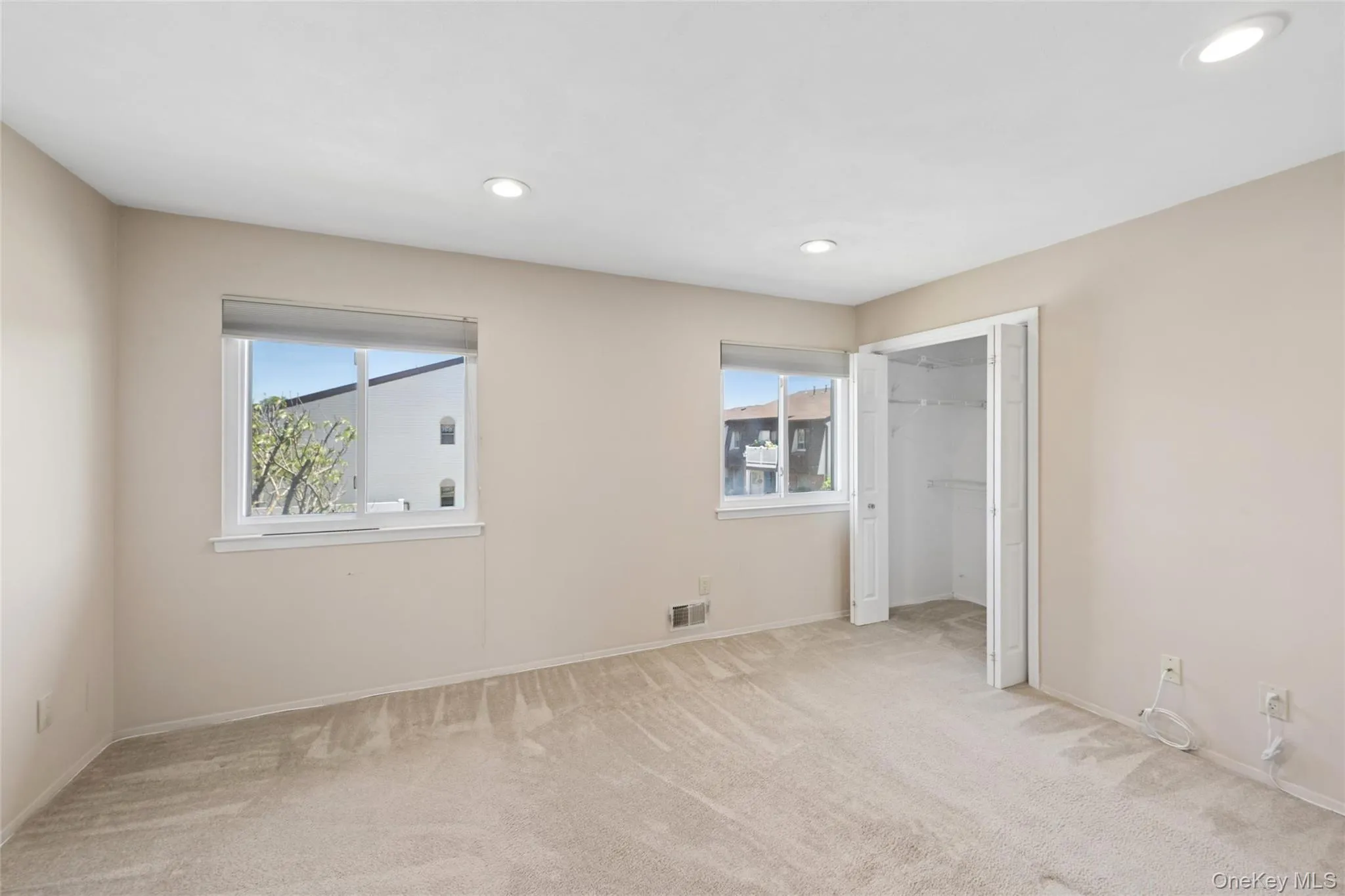 86 Cambridge Drive, Babylon, NY, 2 Bedrooms Bedrooms, 5 Rooms Rooms,1 BathroomBathrooms,Residential,For Rent,Cambridge,0,1000936 86 Cambridge Drive, Babylon, NY, 2 Bedrooms Bedrooms, 5 Rooms Rooms,1 BathroomBathrooms,Residential,For Rent,Cambridge,0,1000936