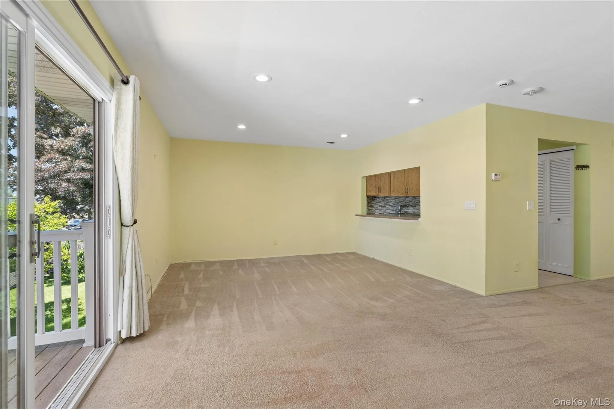 86 Cambridge Drive, Babylon, NY, 2 Bedrooms Bedrooms, 5 Rooms Rooms,1 BathroomBathrooms,Residential,For Rent,Cambridge,0,1000936 86 Cambridge Drive, Babylon, NY, 2 Bedrooms Bedrooms, 5 Rooms Rooms,1 BathroomBathrooms,Residential,For Rent,Cambridge,0,1000936