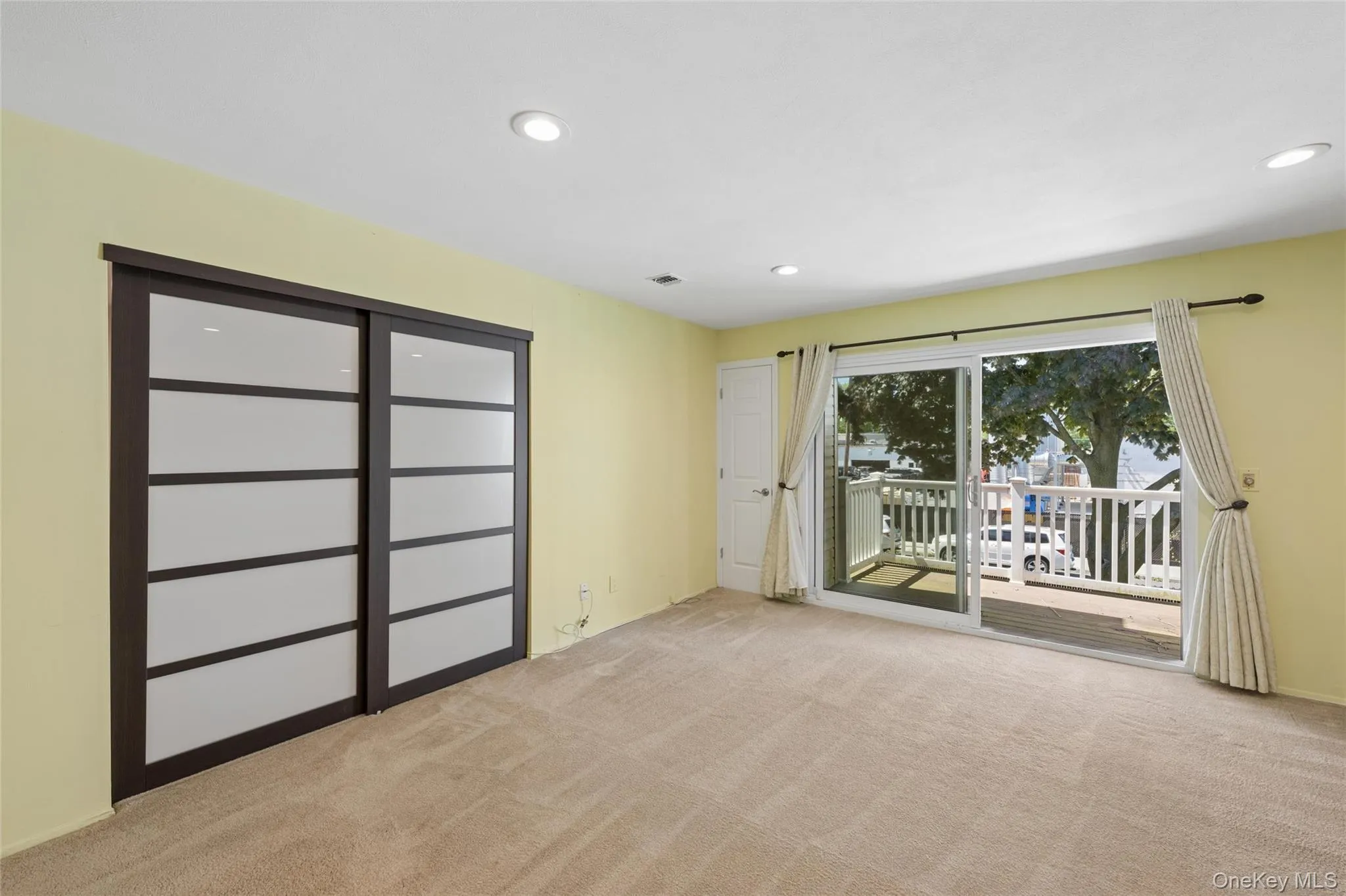 86 Cambridge Drive, Babylon, NY, 2 Bedrooms Bedrooms, 5 Rooms Rooms,1 BathroomBathrooms,Residential,For Rent,Cambridge,0,1000936 86 Cambridge Drive, Babylon, NY, 2 Bedrooms Bedrooms, 5 Rooms Rooms,1 BathroomBathrooms,Residential,For Rent,Cambridge,0,1000936