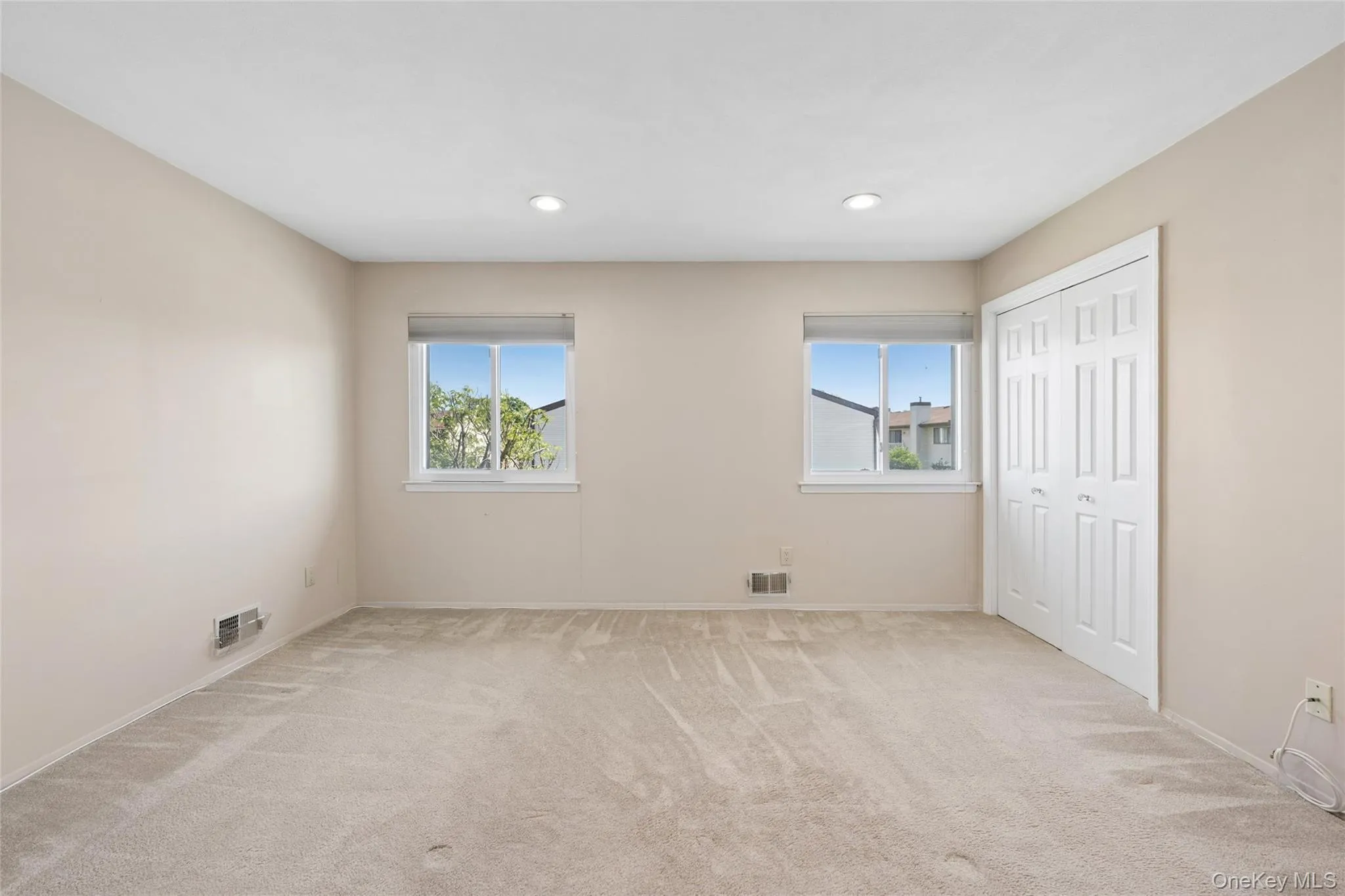 86 Cambridge Drive, Babylon, NY, 2 Bedrooms Bedrooms, 5 Rooms Rooms,1 BathroomBathrooms,Residential,For Rent,Cambridge,0,1000936 86 Cambridge Drive, Babylon, NY, 2 Bedrooms Bedrooms, 5 Rooms Rooms,1 BathroomBathrooms,Residential,For Rent,Cambridge,0,1000936
