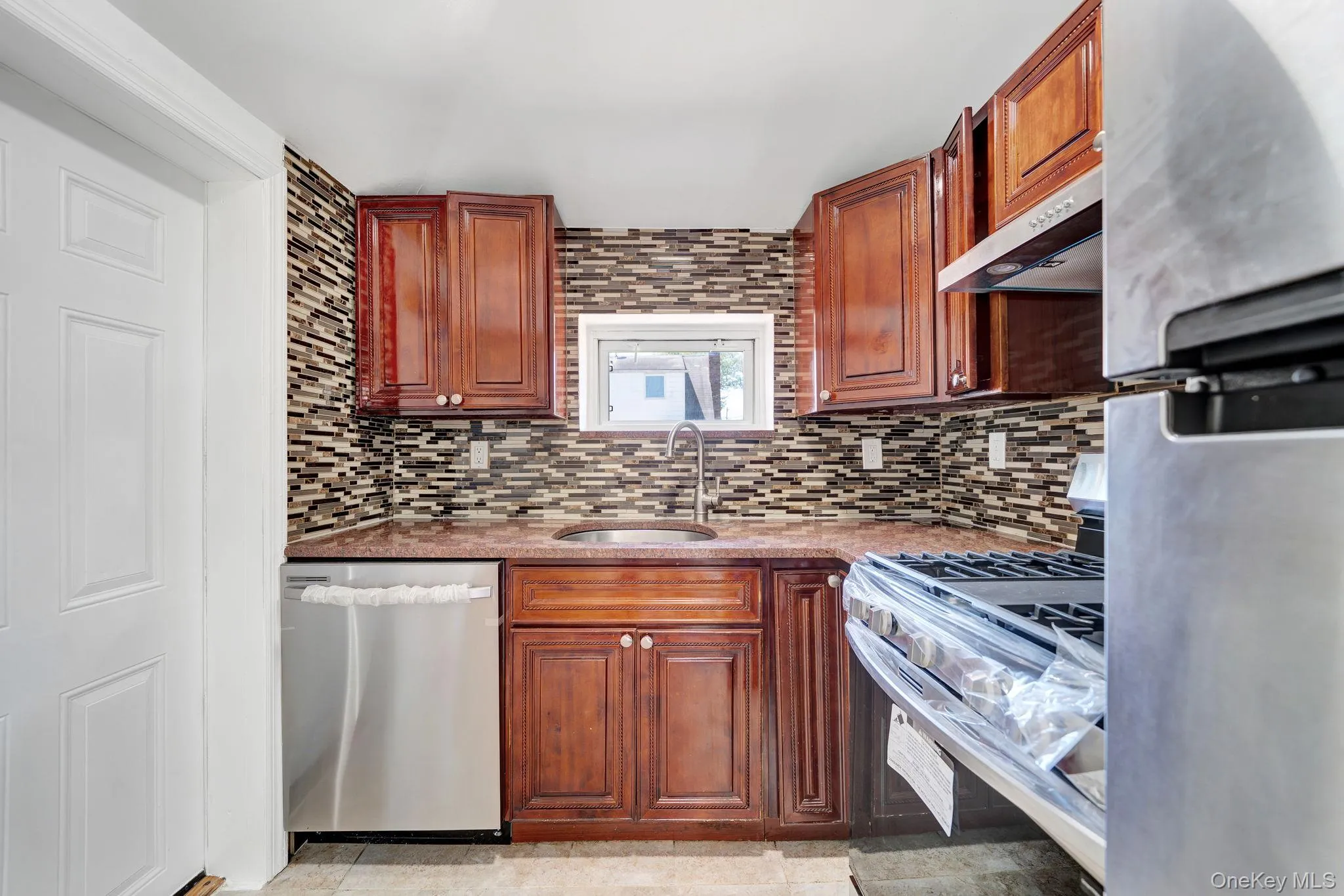 105 Claridge Avenue, Hempstead, NY, 3 Bedrooms Bedrooms, 10 Rooms Rooms,2 BathroomsBathrooms,Residential,For Rent,Claridge,0,1000939 105 Claridge Avenue, Hempstead, NY, 3 Bedrooms Bedrooms, 10 Rooms Rooms,2 BathroomsBathrooms,Residential,For Rent,Claridge,0,1000939