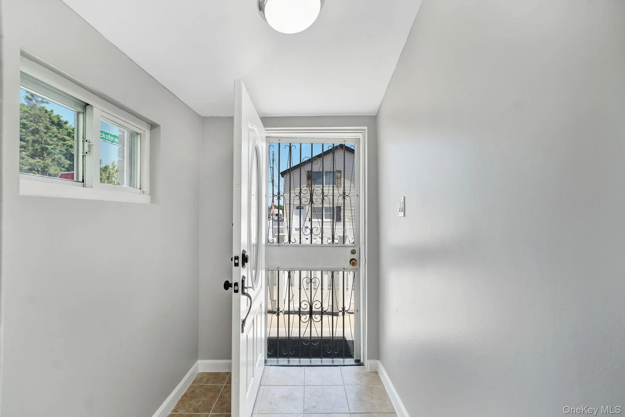 105 Claridge Avenue, Hempstead, NY, 3 Bedrooms Bedrooms, 10 Rooms Rooms,2 BathroomsBathrooms,Residential,For Rent,Claridge,0,1000939 105 Claridge Avenue, Hempstead, NY, 3 Bedrooms Bedrooms, 10 Rooms Rooms,2 BathroomsBathrooms,Residential,For Rent,Claridge,0,1000939