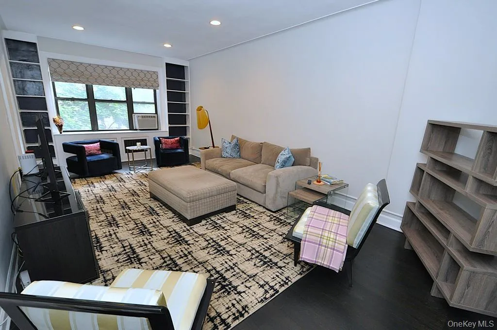143 Garth Road, Eastchester, NY, 2 Bedrooms Bedrooms, 5 Rooms Rooms,2 BathroomsBathrooms,Residential,For Rent,Garth,0,1000951 143 Garth Road, Eastchester, NY, 2 Bedrooms Bedrooms, 5 Rooms Rooms,2 BathroomsBathrooms,Residential,For Rent,Garth,0,1000951