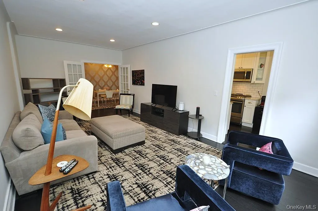 143 Garth Road, Eastchester, NY, 2 Bedrooms Bedrooms, 5 Rooms Rooms,2 BathroomsBathrooms,Residential,For Rent,Garth,0,1000951 143 Garth Road, Eastchester, NY, 2 Bedrooms Bedrooms, 5 Rooms Rooms,2 BathroomsBathrooms,Residential,For Rent,Garth,0,1000951