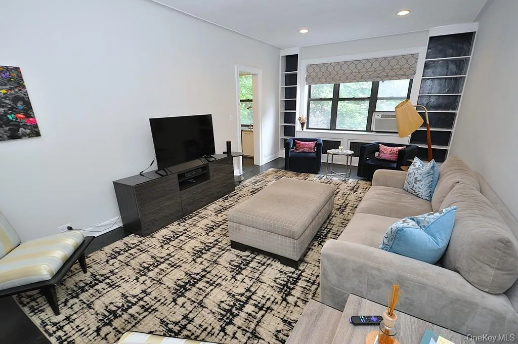 143 Garth Road, Eastchester, NY, 2 Bedrooms Bedrooms, 5 Rooms Rooms,2 BathroomsBathrooms,Residential,For Rent,Garth,0,1000951 143 Garth Road, Eastchester, NY, 2 Bedrooms Bedrooms, 5 Rooms Rooms,2 BathroomsBathrooms,Residential,For Rent,Garth,0,1000951