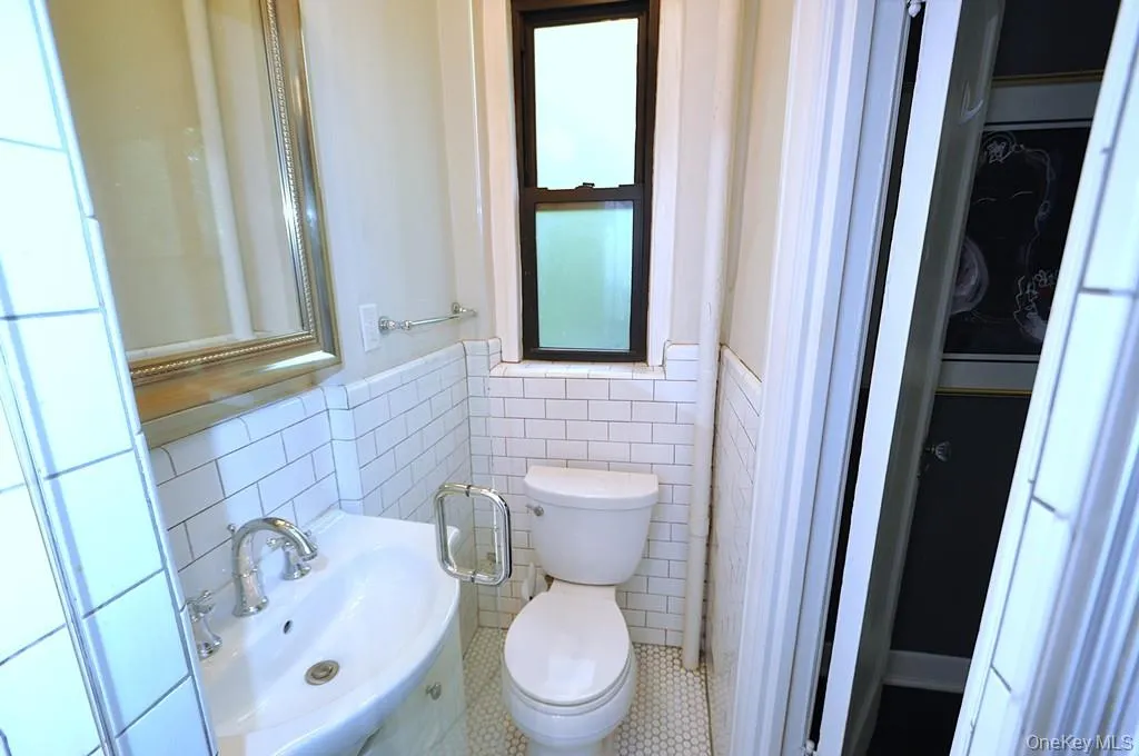 143 Garth Road, Eastchester, NY, 2 Bedrooms Bedrooms, 5 Rooms Rooms,2 BathroomsBathrooms,Residential,For Rent,Garth,0,1000951 143 Garth Road, Eastchester, NY, 2 Bedrooms Bedrooms, 5 Rooms Rooms,2 BathroomsBathrooms,Residential,For Rent,Garth,0,1000951