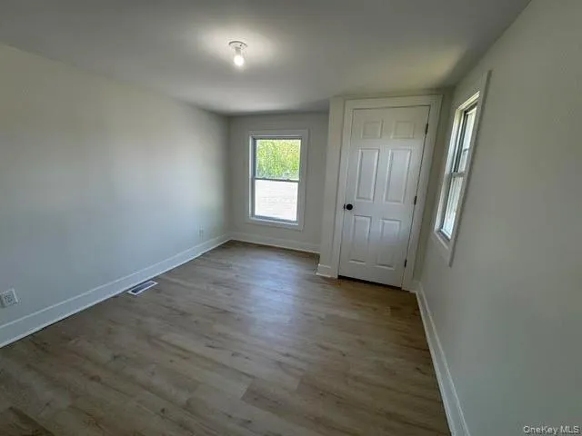 Bedroom #1. Cozy... Bedroom #1. Cozy...