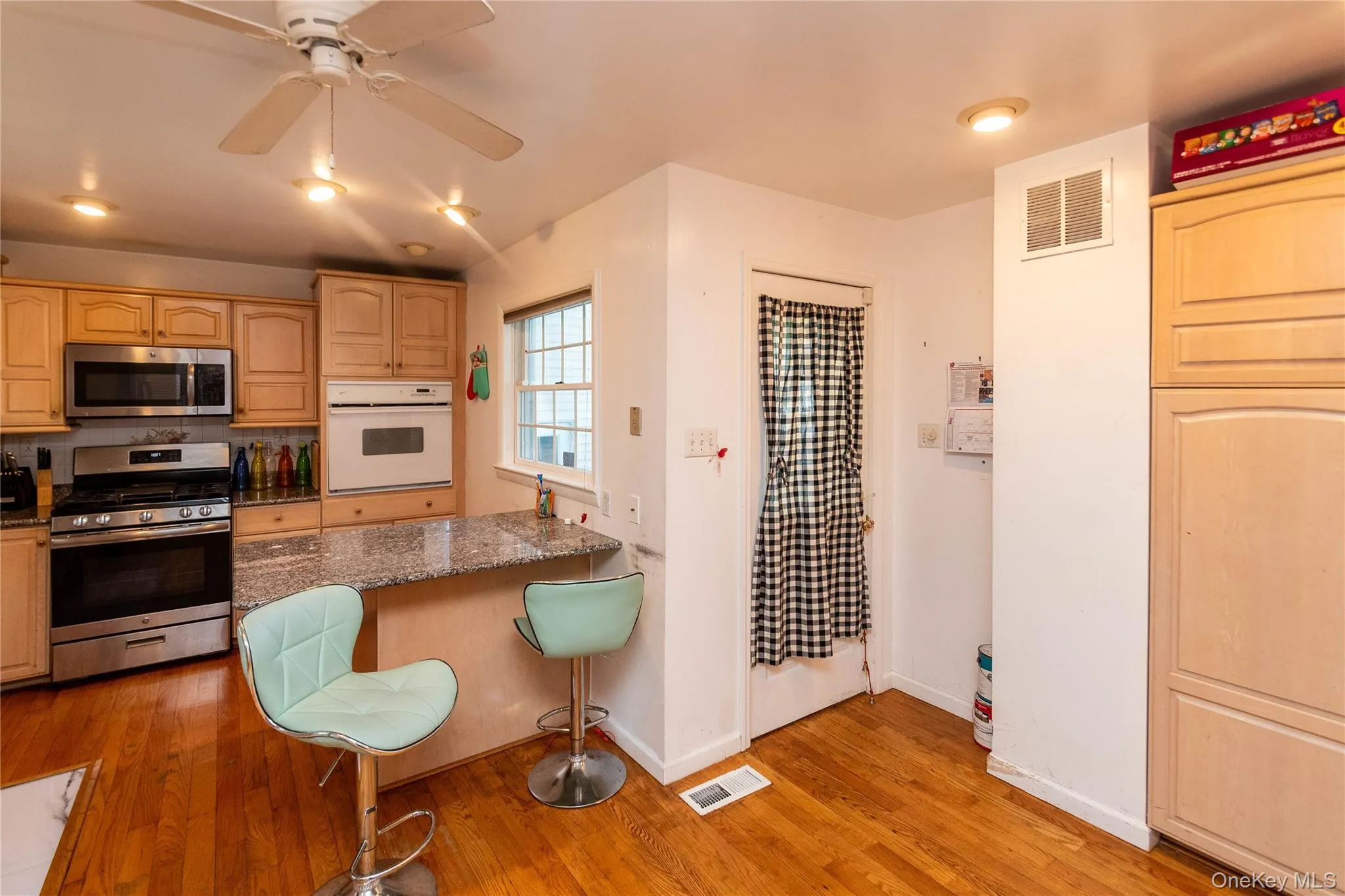 124 Orange Street, Port Jervis, NY, 3 Bedrooms Bedrooms, 7 Rooms Rooms,2 BathroomsBathrooms,Residential,For Rent,Orange,0,1000953 124 Orange Street, Port Jervis, NY, 3 Bedrooms Bedrooms, 7 Rooms Rooms,2 BathroomsBathrooms,Residential,For Rent,Orange,0,1000953