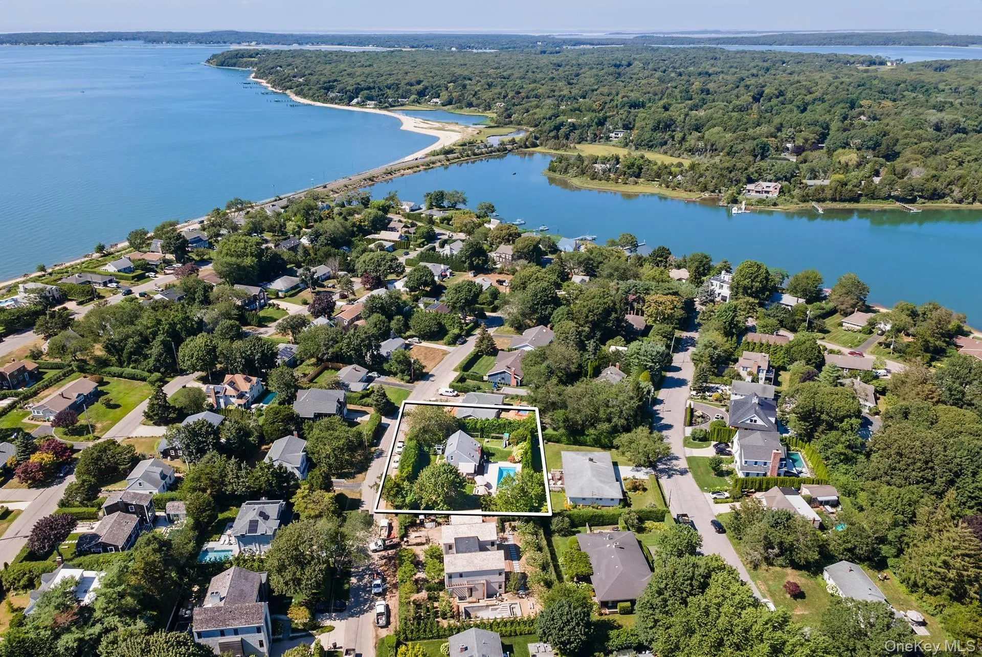 28 Windermere Drive, Southampton, NY, 4 Bedrooms Bedrooms, 16 Rooms Rooms,3 BathroomsBathrooms,Residential Lease,For Rent,Windermere,0,1000970 28 Windermere Drive, Southampton, NY, 4 Bedrooms Bedrooms, 16 Rooms Rooms,3 BathroomsBathrooms,Residential Lease,For Rent,Windermere,0,1000970