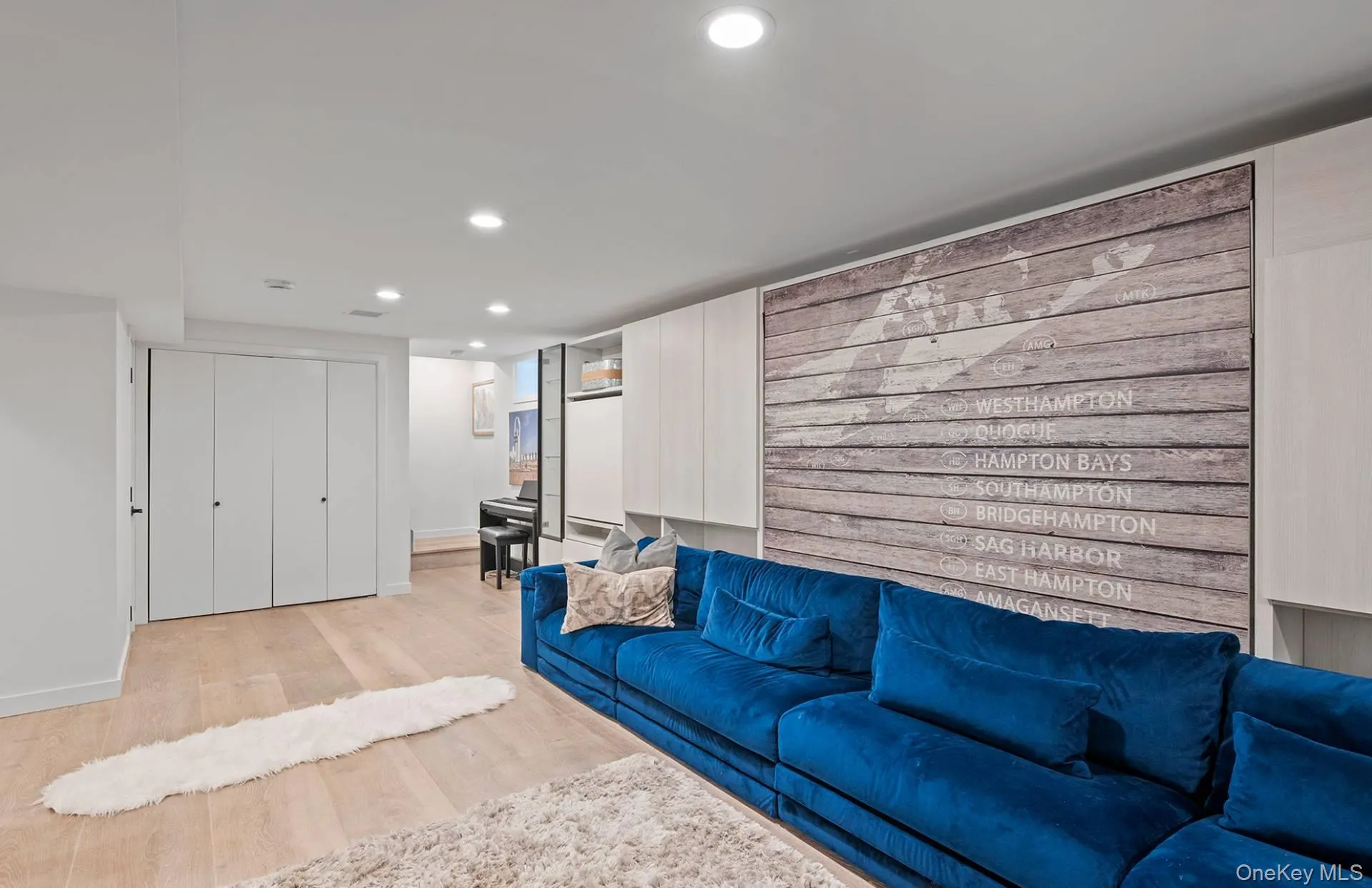 28 Windermere Drive, Southampton, NY, 4 Bedrooms Bedrooms, 16 Rooms Rooms,3 BathroomsBathrooms,Residential Lease,For Rent,Windermere,0,1000970 28 Windermere Drive, Southampton, NY, 4 Bedrooms Bedrooms, 16 Rooms Rooms,3 BathroomsBathrooms,Residential Lease,For Rent,Windermere,0,1000970