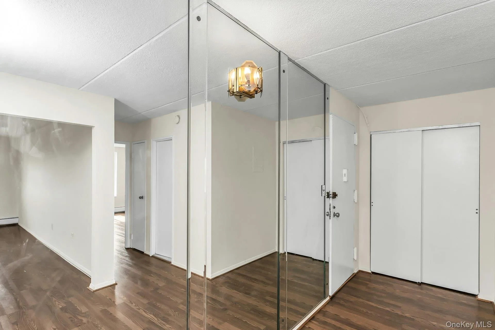 135 Post Avenue, North Hempstead, NY, 1 Bedroom Bedrooms, 3 Rooms Rooms,1 BathroomBathrooms,Residential Sale,For Rent,Post,0,1000976 135 Post Avenue, North Hempstead, NY, 1 Bedroom Bedrooms, 3 Rooms Rooms,1 BathroomBathrooms,Residential Sale,For Rent,Post,0,1000976