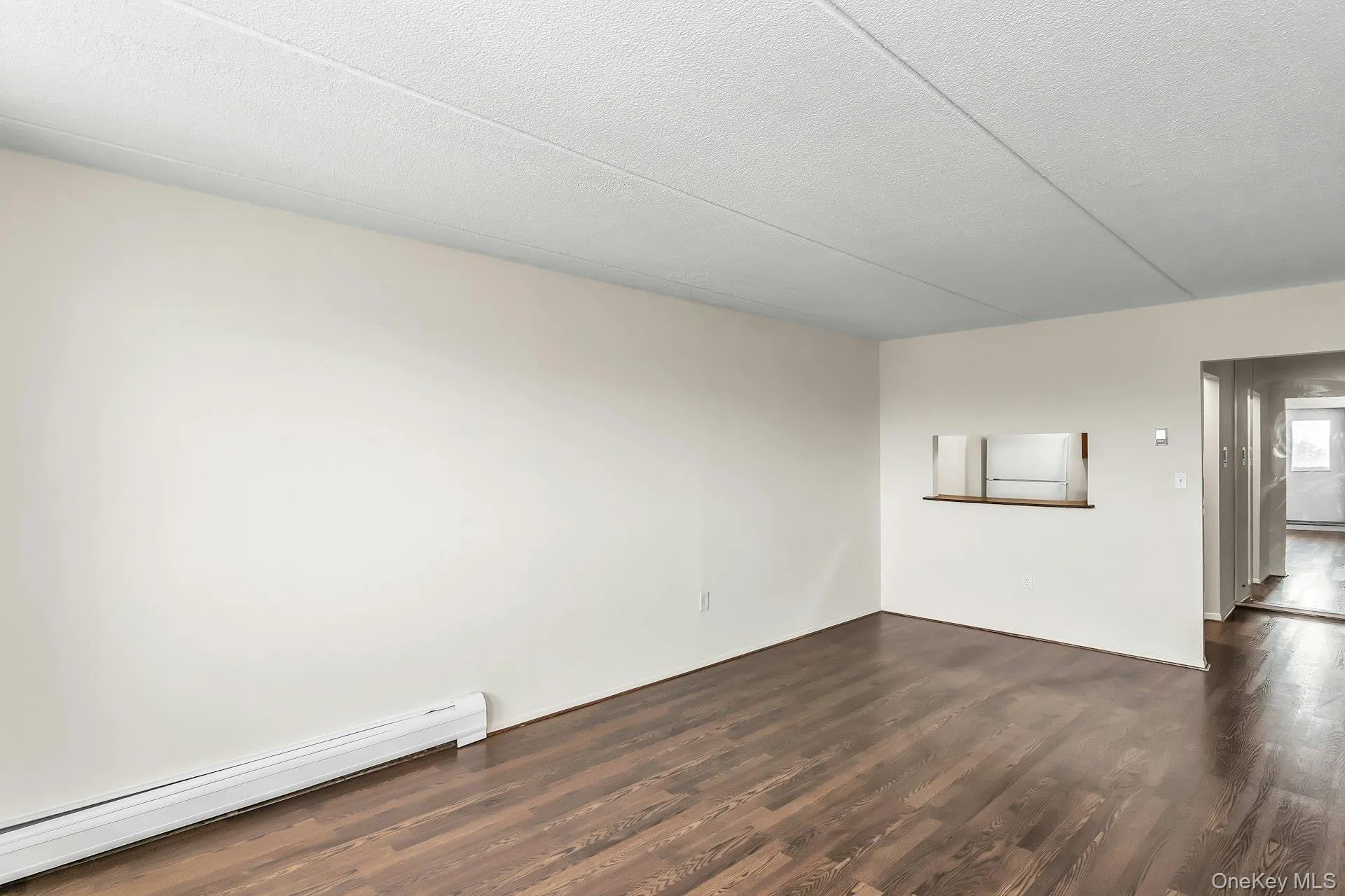 135 Post Avenue, North Hempstead, NY, 1 Bedroom Bedrooms, 3 Rooms Rooms,1 BathroomBathrooms,Residential Sale,For Rent,Post,0,1000976 135 Post Avenue, North Hempstead, NY, 1 Bedroom Bedrooms, 3 Rooms Rooms,1 BathroomBathrooms,Residential Sale,For Rent,Post,0,1000976