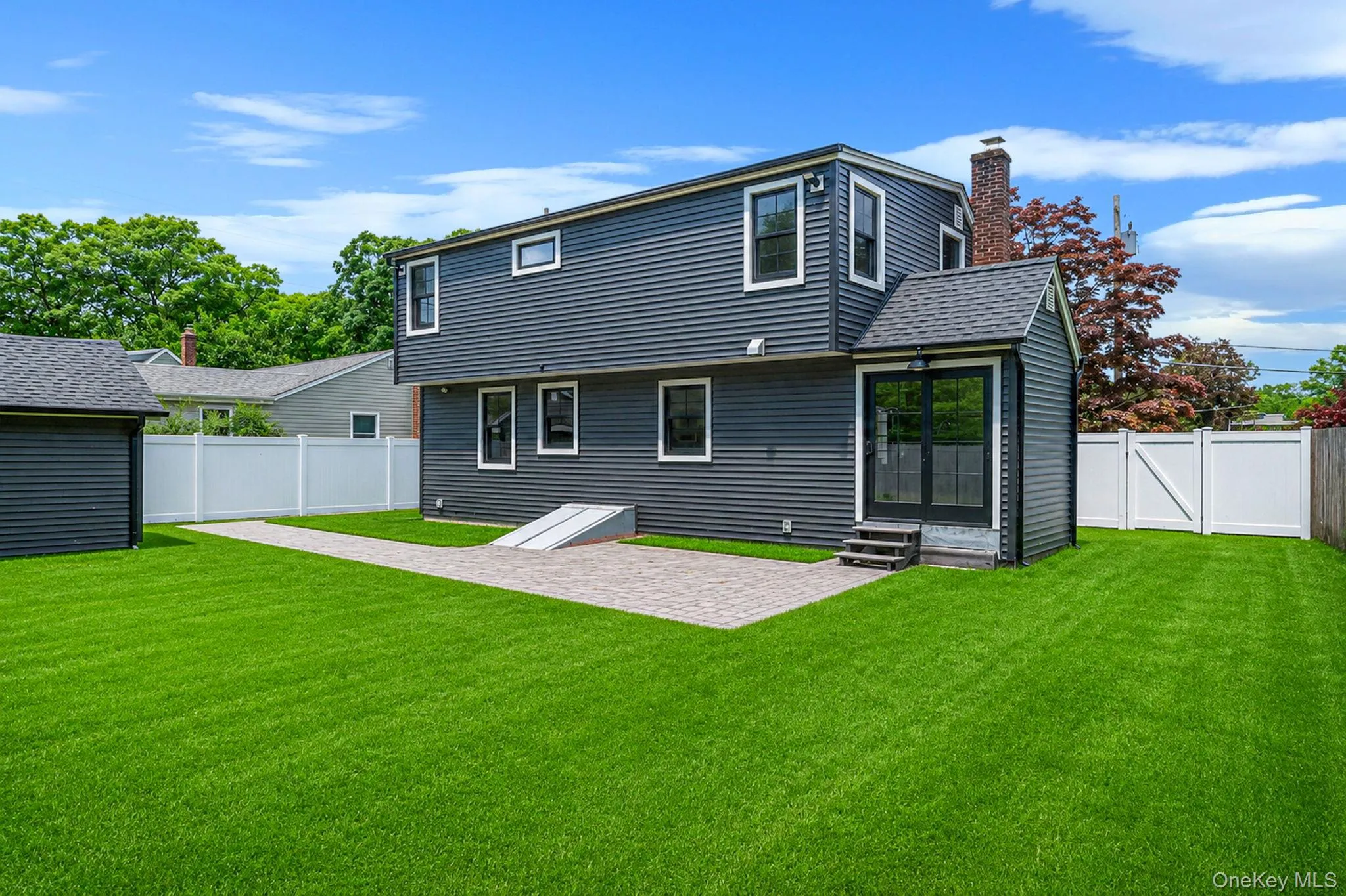 11 Lakewood Avenue, Brookhaven, NY, 4 Bedrooms Bedrooms, 7 Rooms Rooms,2 BathroomsBathrooms,Residential,For Rent,Lakewood,0,1000985 11 Lakewood Avenue, Brookhaven, NY, 4 Bedrooms Bedrooms, 7 Rooms Rooms,2 BathroomsBathrooms,Residential,For Rent,Lakewood,0,1000985