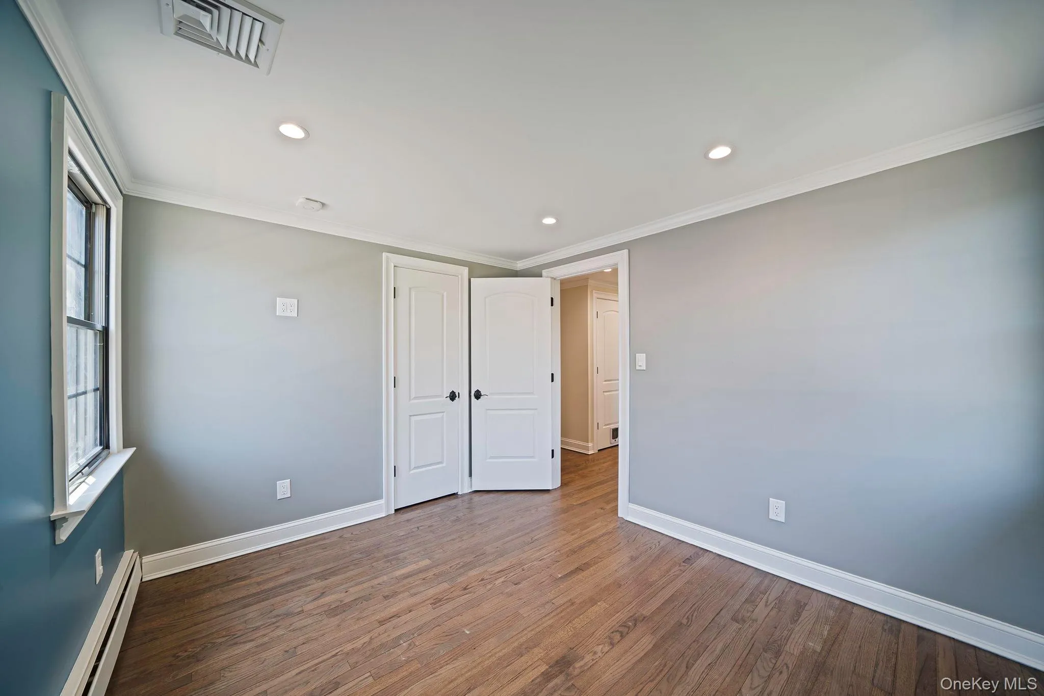 11 Lakewood Avenue, Brookhaven, NY, 4 Bedrooms Bedrooms, 7 Rooms Rooms,2 BathroomsBathrooms,Residential,For Rent,Lakewood,0,1000985 11 Lakewood Avenue, Brookhaven, NY, 4 Bedrooms Bedrooms, 7 Rooms Rooms,2 BathroomsBathrooms,Residential,For Rent,Lakewood,0,1000985