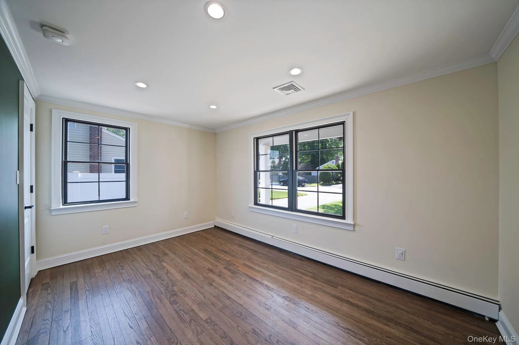 11 Lakewood Avenue, Brookhaven, NY, 4 Bedrooms Bedrooms, 7 Rooms Rooms,2 BathroomsBathrooms,Residential,For Rent,Lakewood,0,1000985 11 Lakewood Avenue, Brookhaven, NY, 4 Bedrooms Bedrooms, 7 Rooms Rooms,2 BathroomsBathrooms,Residential,For Rent,Lakewood,0,1000985