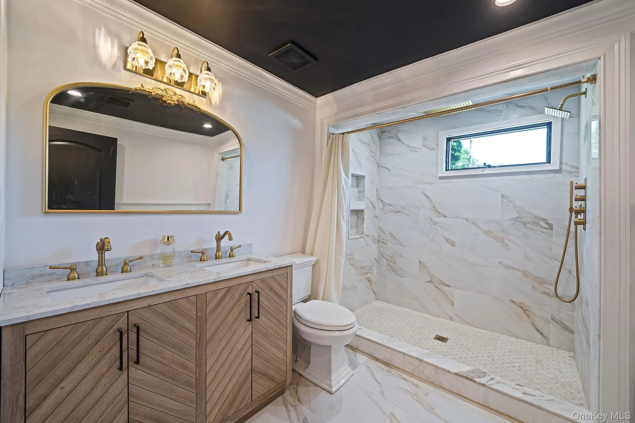 11 Lakewood Avenue, Brookhaven, NY, 4 Bedrooms Bedrooms, 7 Rooms Rooms,2 BathroomsBathrooms,Residential,For Rent,Lakewood,0,1000985 11 Lakewood Avenue, Brookhaven, NY, 4 Bedrooms Bedrooms, 7 Rooms Rooms,2 BathroomsBathrooms,Residential,For Rent,Lakewood,0,1000985