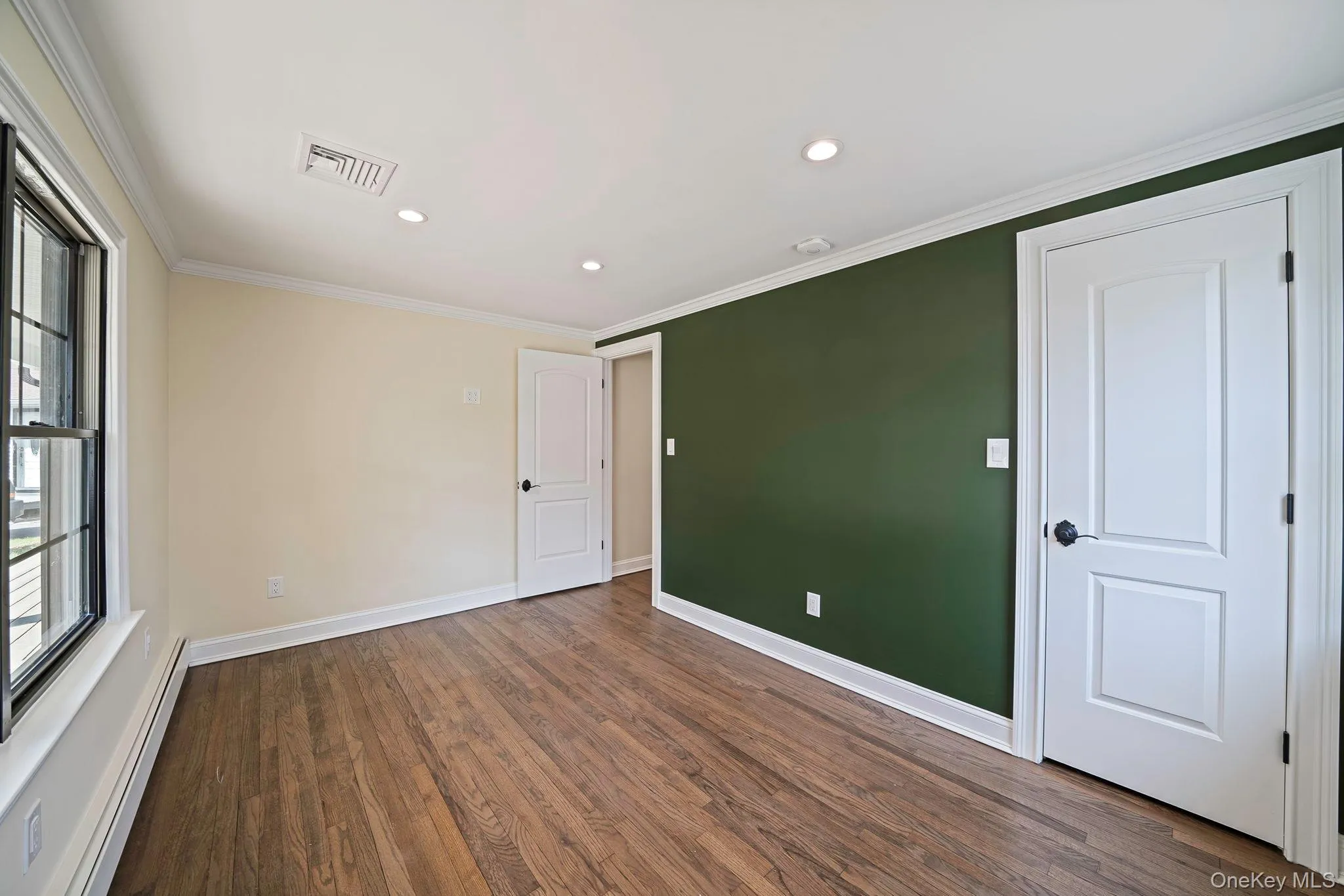 11 Lakewood Avenue, Brookhaven, NY, 4 Bedrooms Bedrooms, 7 Rooms Rooms,2 BathroomsBathrooms,Residential,For Rent,Lakewood,0,1000985 11 Lakewood Avenue, Brookhaven, NY, 4 Bedrooms Bedrooms, 7 Rooms Rooms,2 BathroomsBathrooms,Residential,For Rent,Lakewood,0,1000985