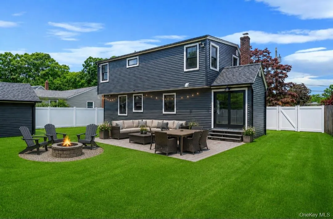 11 Lakewood Avenue, Brookhaven, NY, 4 Bedrooms Bedrooms, 7 Rooms Rooms,2 BathroomsBathrooms,Residential,For Rent,Lakewood,0,1000985 11 Lakewood Avenue, Brookhaven, NY, 4 Bedrooms Bedrooms, 7 Rooms Rooms,2 BathroomsBathrooms,Residential,For Rent,Lakewood,0,1000985