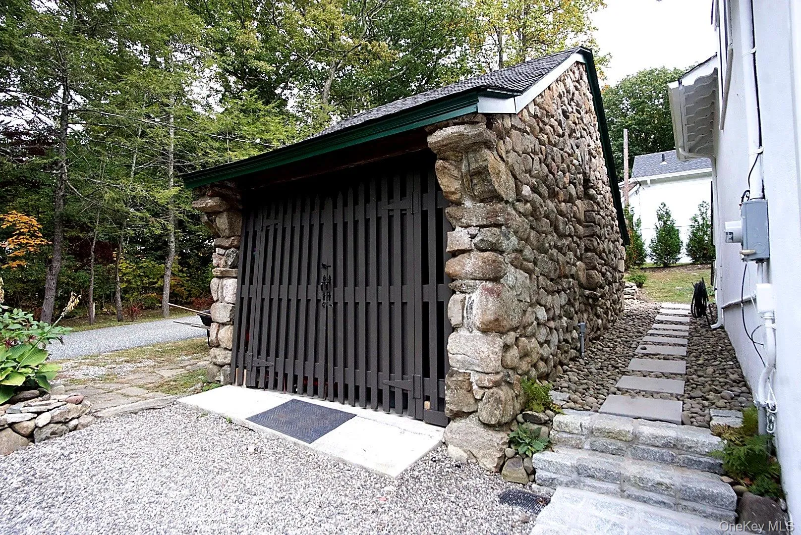 20 Ridge Road, Tuxedo, NY, 3 Bedrooms Bedrooms, 5 Rooms Rooms,1 BathroomBathrooms,Residential Lease,For Rent,Ridge,0,1000986 20 Ridge Road, Tuxedo, NY, 3 Bedrooms Bedrooms, 5 Rooms Rooms,1 BathroomBathrooms,Residential Lease,For Rent,Ridge,0,1000986