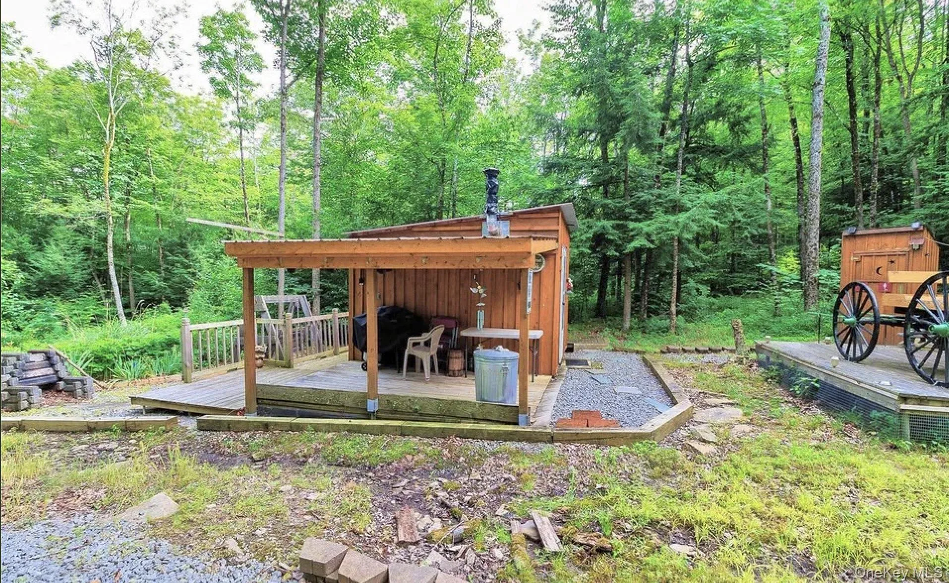 Outdoor structure Outdoor structure