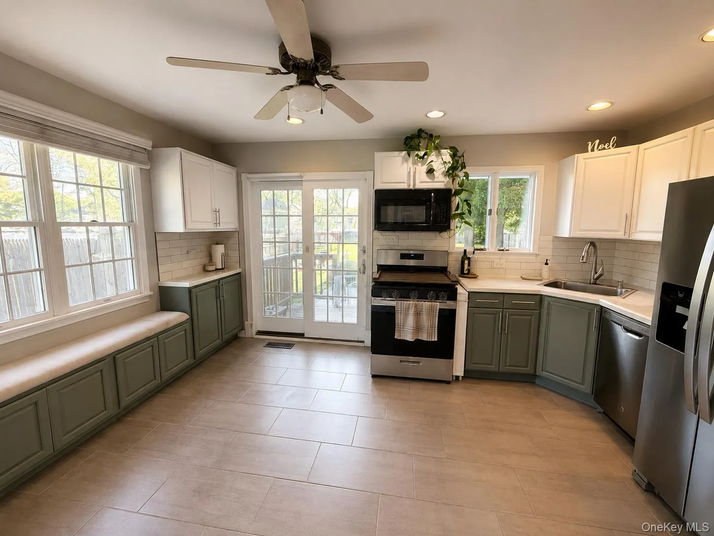 175 Noel Drive, Brookhaven, NY, 3 Bedrooms Bedrooms, 6 Rooms Rooms,2 BathroomsBathrooms,Residential,For Rent,Noel,0,1000993 175 Noel Drive, Brookhaven, NY, 3 Bedrooms Bedrooms, 6 Rooms Rooms,2 BathroomsBathrooms,Residential,For Rent,Noel,0,1000993