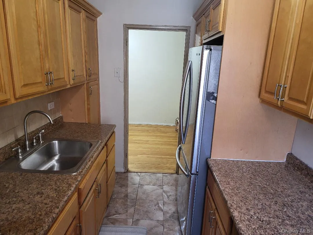 87-50 204 Street, New York, NY, 2 Bedrooms Bedrooms, 5 Rooms Rooms,1 BathroomBathrooms,Residential,For Rent,204,0,1000996 87-50 204 Street, New York, NY, 2 Bedrooms Bedrooms, 5 Rooms Rooms,1 BathroomBathrooms,Residential,For Rent,204,0,1000996