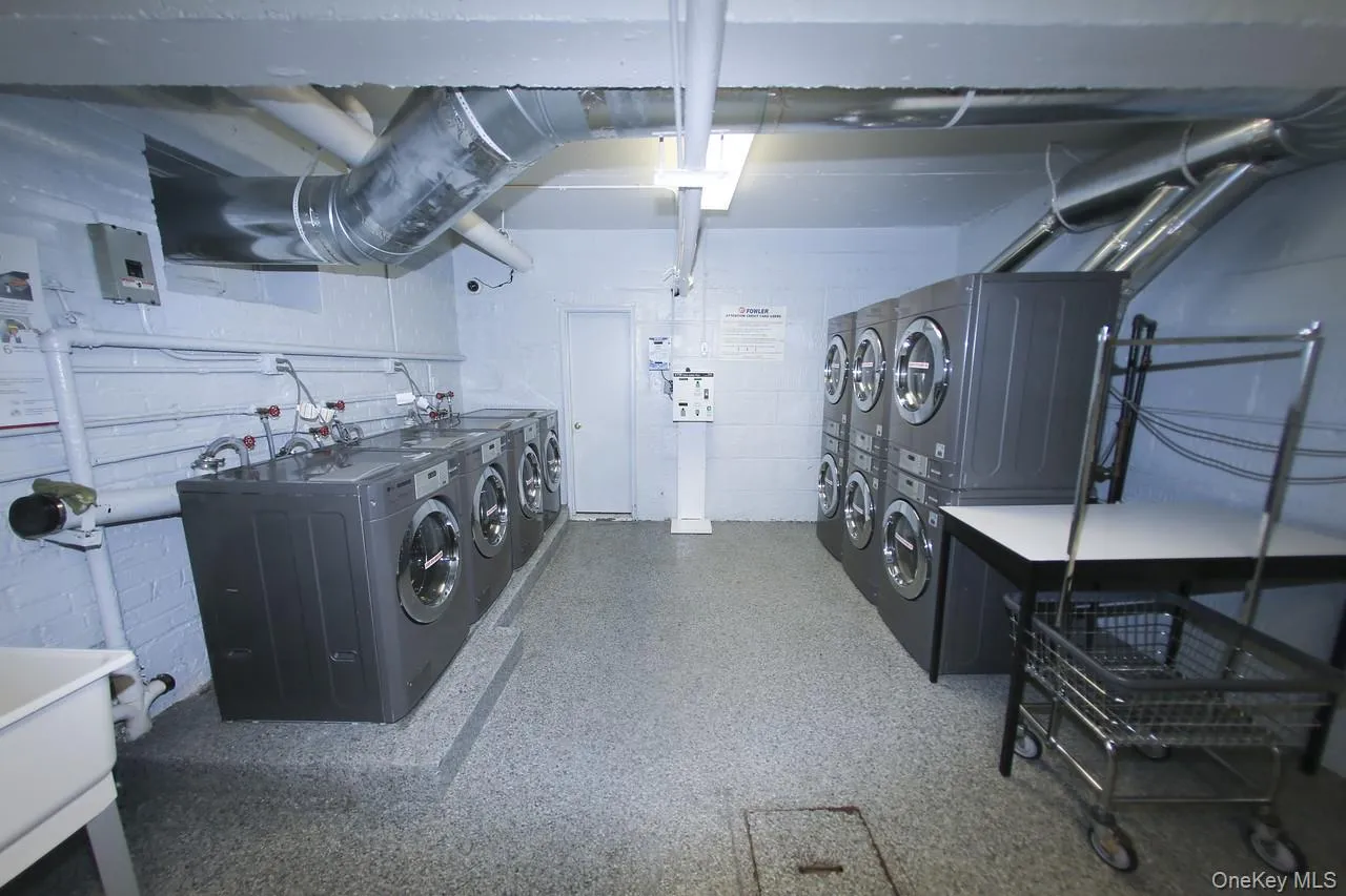 87-50 204 Street, New York, NY, 2 Bedrooms Bedrooms, 5 Rooms Rooms,1 BathroomBathrooms,Residential,For Rent,204,0,1000996 87-50 204 Street, New York, NY, 2 Bedrooms Bedrooms, 5 Rooms Rooms,1 BathroomBathrooms,Residential,For Rent,204,0,1000996