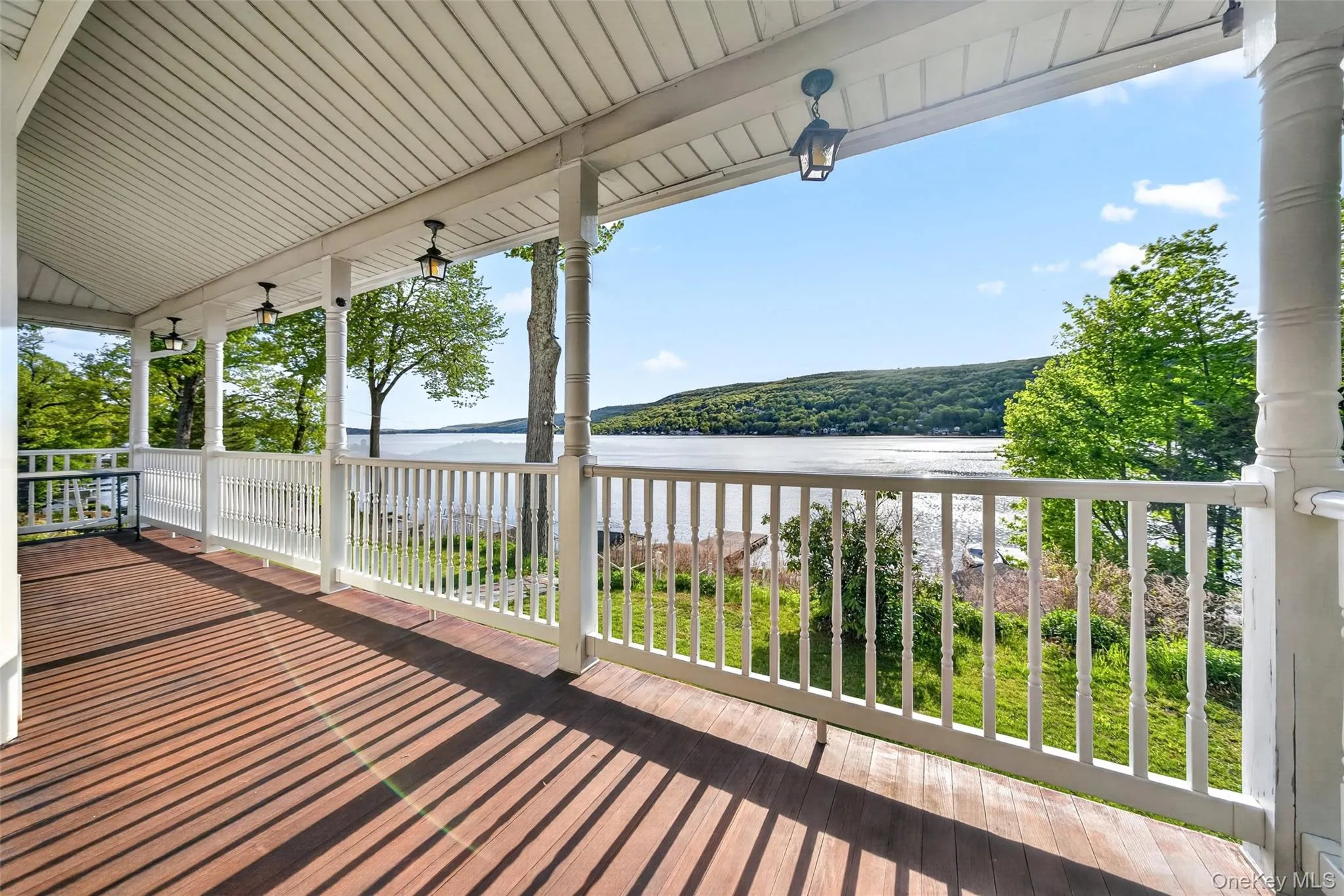 83 Edgemere Avenue, Warwick (town), NY, 6 Bedrooms Bedrooms, 15 Rooms Rooms,2 BathroomsBathrooms,Residential,For Rent,Edgemere,0,1000998 83 Edgemere Avenue, Warwick (town), NY, 6 Bedrooms Bedrooms, 15 Rooms Rooms,2 BathroomsBathrooms,Residential,For Rent,Edgemere,0,1000998
