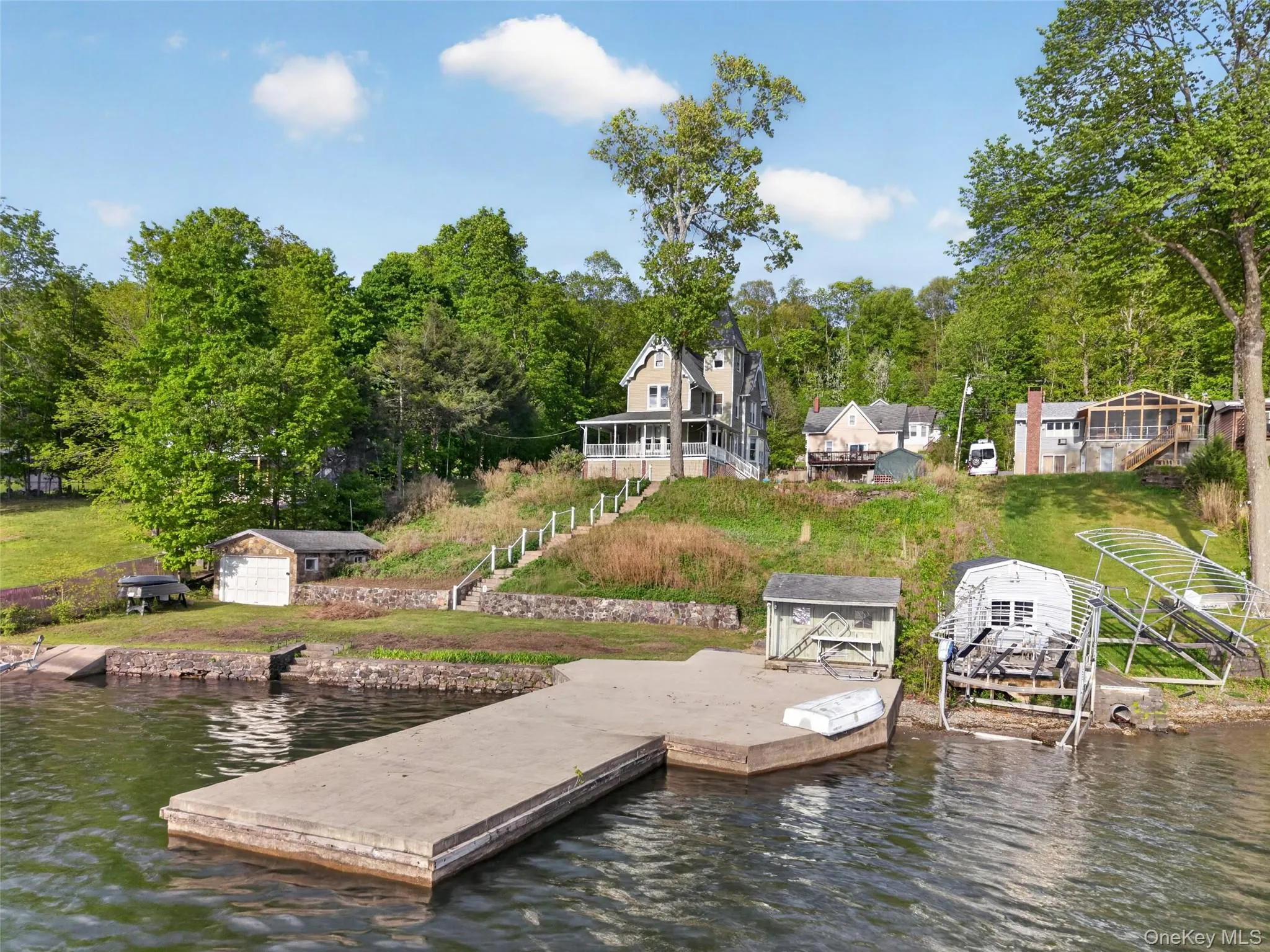 83 Edgemere Avenue, Warwick (town), NY, 6 Bedrooms Bedrooms, 15 Rooms Rooms,2 BathroomsBathrooms,Residential,For Rent,Edgemere,0,1000998 83 Edgemere Avenue, Warwick (town), NY, 6 Bedrooms Bedrooms, 15 Rooms Rooms,2 BathroomsBathrooms,Residential,For Rent,Edgemere,0,1000998