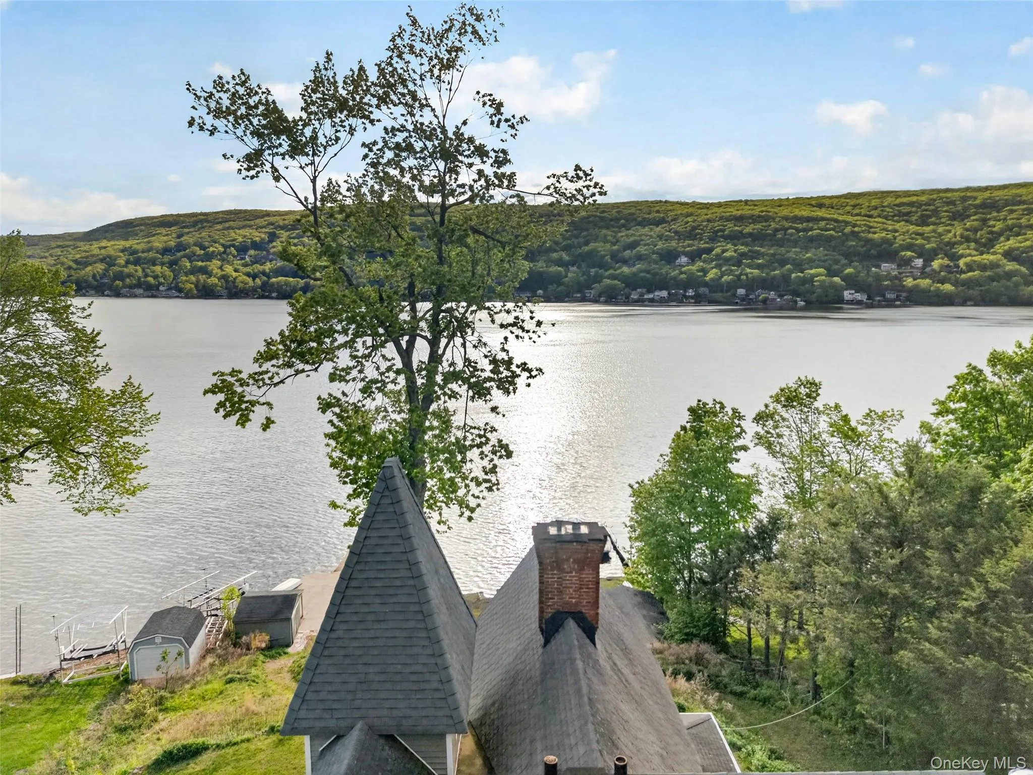 83 Edgemere Avenue, Warwick (town), NY, 6 Bedrooms Bedrooms, 15 Rooms Rooms,2 BathroomsBathrooms,Residential,For Rent,Edgemere,0,1000998 83 Edgemere Avenue, Warwick (town), NY, 6 Bedrooms Bedrooms, 15 Rooms Rooms,2 BathroomsBathrooms,Residential,For Rent,Edgemere,0,1000998
