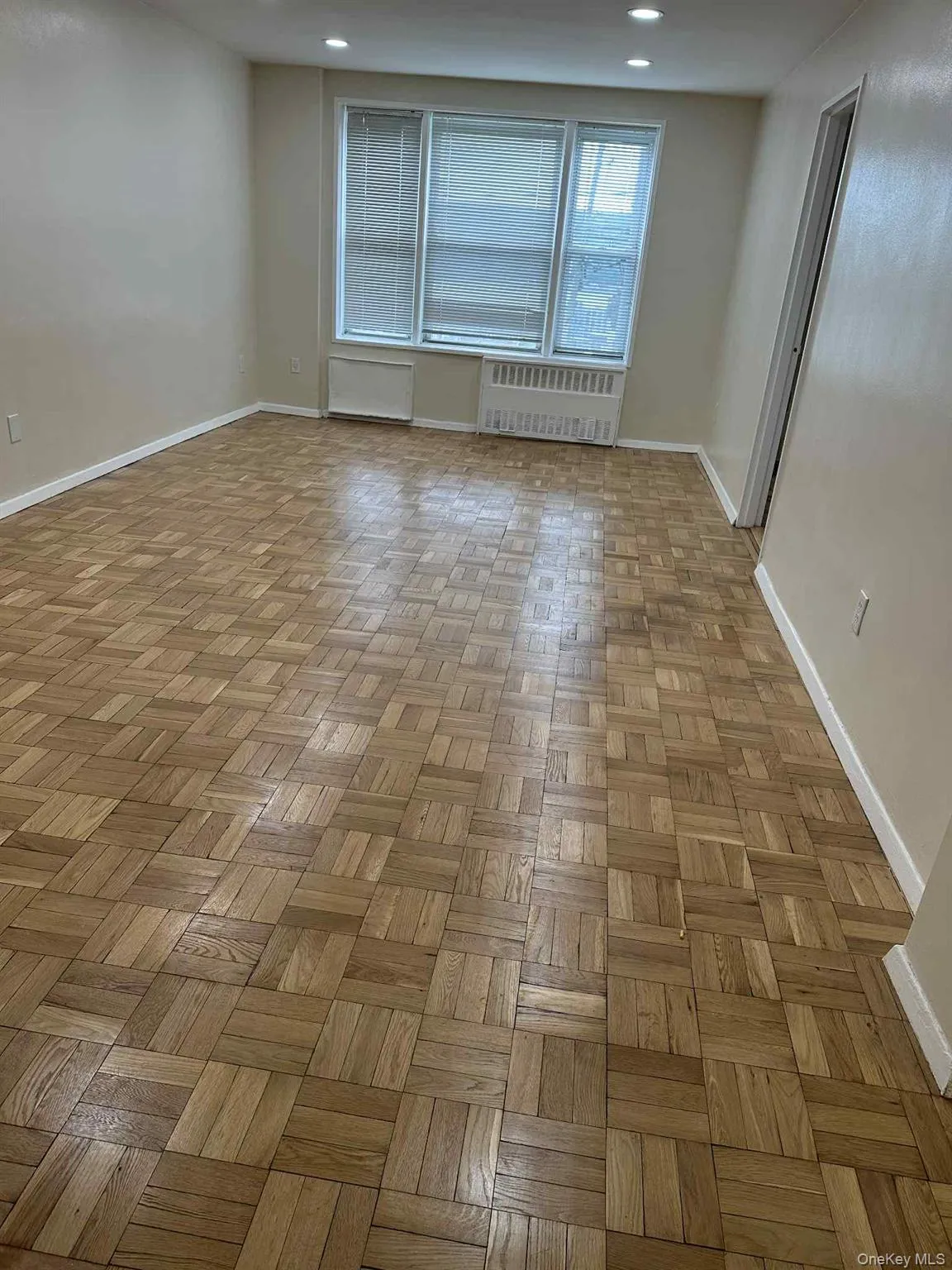 250 North Broadway North, Yonkers, NY, 2 Bedrooms Bedrooms, 5 Rooms Rooms,1 BathroomBathrooms,Residential Lease,For Rent,North,0,1001002 250 North Broadway North, Yonkers, NY, 2 Bedrooms Bedrooms, 5 Rooms Rooms,1 BathroomBathrooms,Residential Lease,For Rent,North,0,1001002
