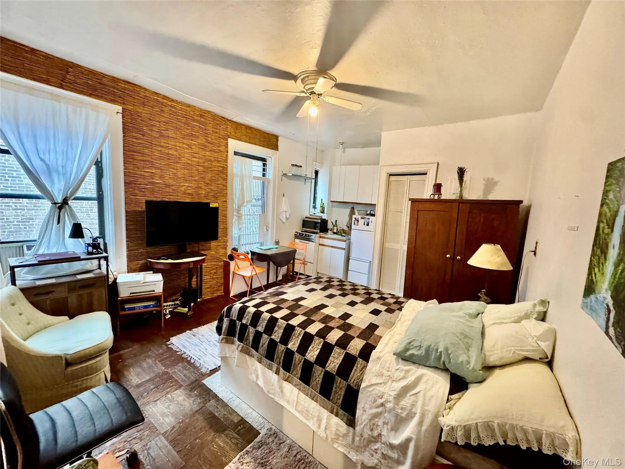 4-6 West 105th st, New York, NY, 1 Bedroom Bedrooms, 2 Rooms Rooms,1 BathroomBathrooms,Residential Sale,For Rent,105th st,0,1001007 4-6 West 105th st, New York, NY, 1 Bedroom Bedrooms, 2 Rooms Rooms,1 BathroomBathrooms,Residential Sale,For Rent,105th st,0,1001007