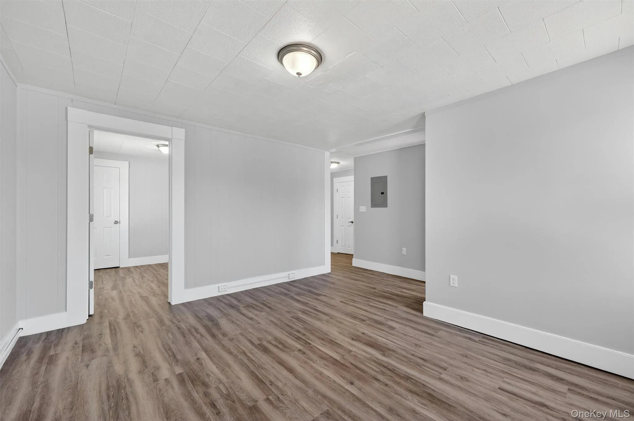 90 Montgomery Street, Middletown, NY, 2 Bedrooms Bedrooms, 5 Rooms Rooms,1 BathroomBathrooms,Residential Lease,For Rent,Montgomery,0,1001009 90 Montgomery Street, Middletown, NY, 2 Bedrooms Bedrooms, 5 Rooms Rooms,1 BathroomBathrooms,Residential Lease,For Rent,Montgomery,0,1001009