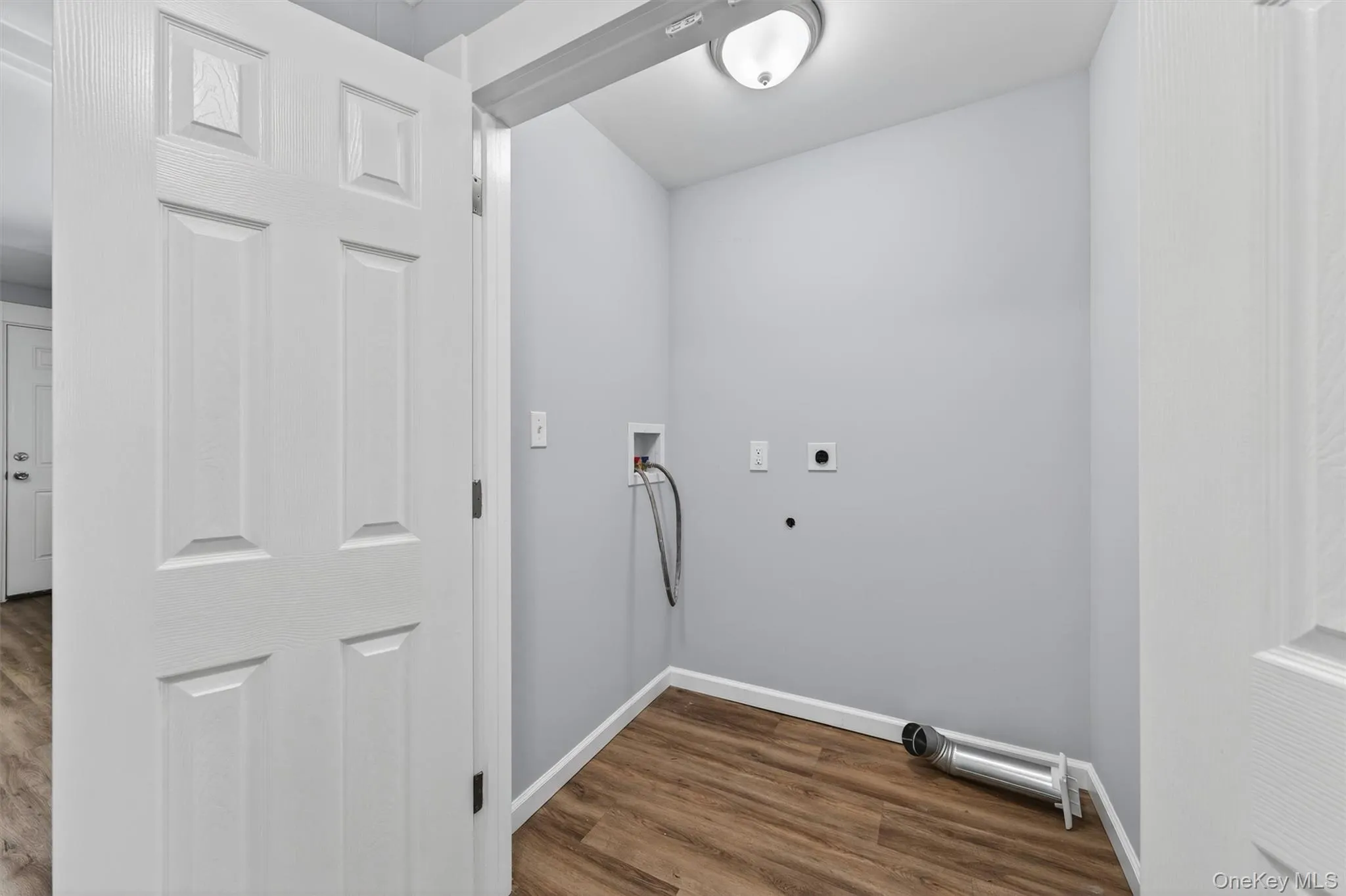 90 Montgomery Street, Middletown, NY, 2 Bedrooms Bedrooms, 5 Rooms Rooms,1 BathroomBathrooms,Residential Lease,For Rent,Montgomery,0,1001009 90 Montgomery Street, Middletown, NY, 2 Bedrooms Bedrooms, 5 Rooms Rooms,1 BathroomBathrooms,Residential Lease,For Rent,Montgomery,0,1001009