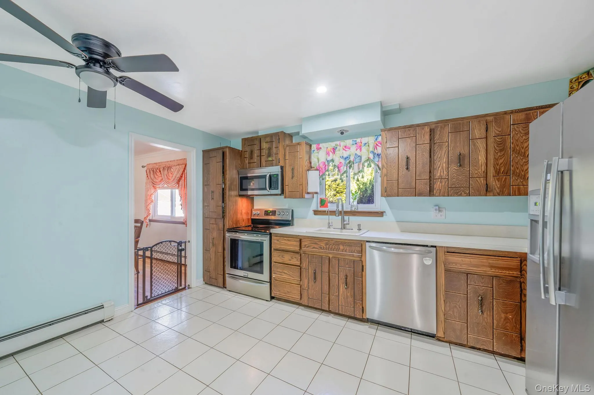 3 Otsego Avenue, Huntington, NY, 4 Bedrooms Bedrooms, 8 Rooms Rooms,3 BathroomsBathrooms,Residential,For Rent,Otsego,0,1001012 3 Otsego Avenue, Huntington, NY, 4 Bedrooms Bedrooms, 8 Rooms Rooms,3 BathroomsBathrooms,Residential,For Rent,Otsego,0,1001012