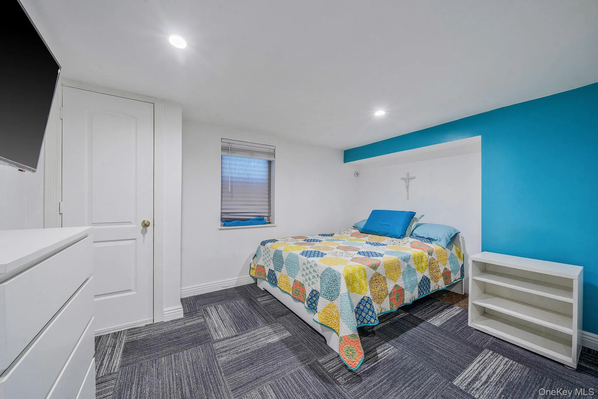 Guess room Guess room