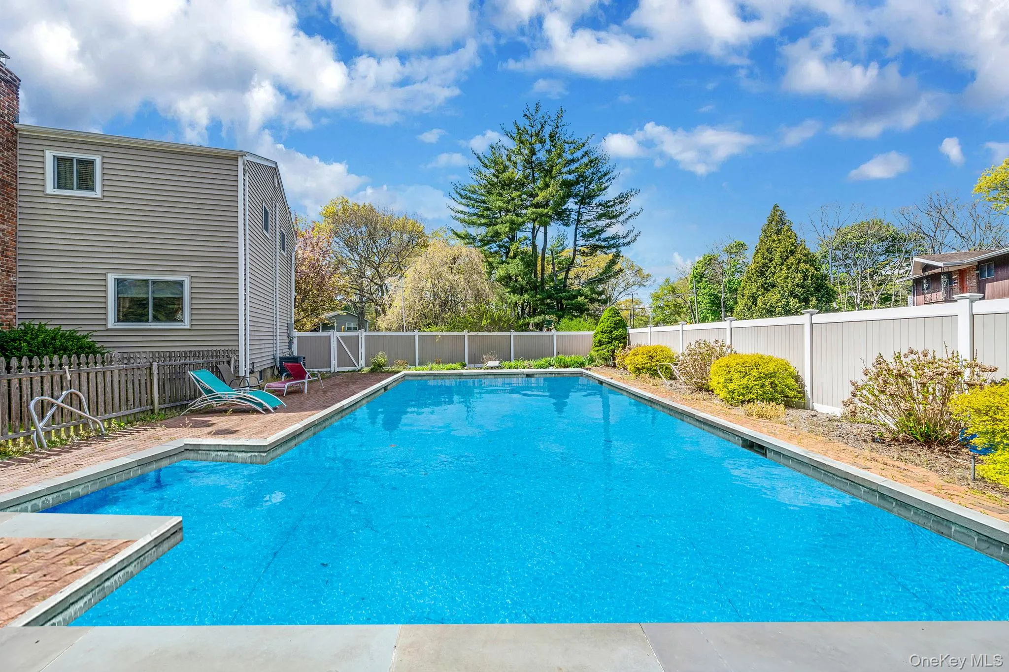 3 Otsego Avenue, Huntington, NY, 4 Bedrooms Bedrooms, 8 Rooms Rooms,3 BathroomsBathrooms,Residential,For Rent,Otsego,0,1001012 3 Otsego Avenue, Huntington, NY, 4 Bedrooms Bedrooms, 8 Rooms Rooms,3 BathroomsBathrooms,Residential,For Rent,Otsego,0,1001012