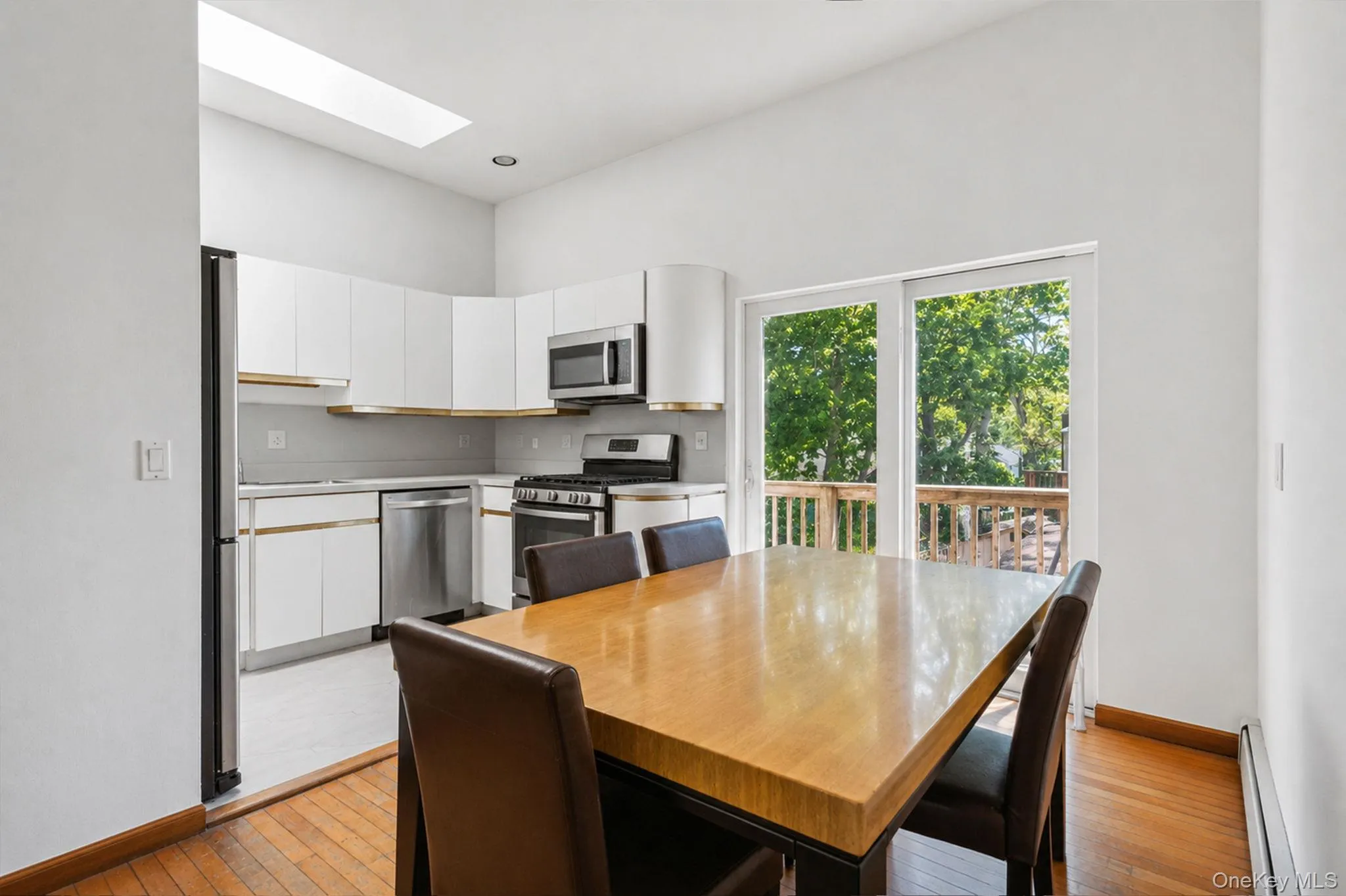 46 Brushwood Drive, Brookhaven, NY, 8 Bedrooms Bedrooms, 15 Rooms Rooms,3 BathroomsBathrooms,Residential Sale,For Rent,Brushwood,0,1001013 46 Brushwood Drive, Brookhaven, NY, 8 Bedrooms Bedrooms, 15 Rooms Rooms,3 BathroomsBathrooms,Residential Sale,For Rent,Brushwood,0,1001013