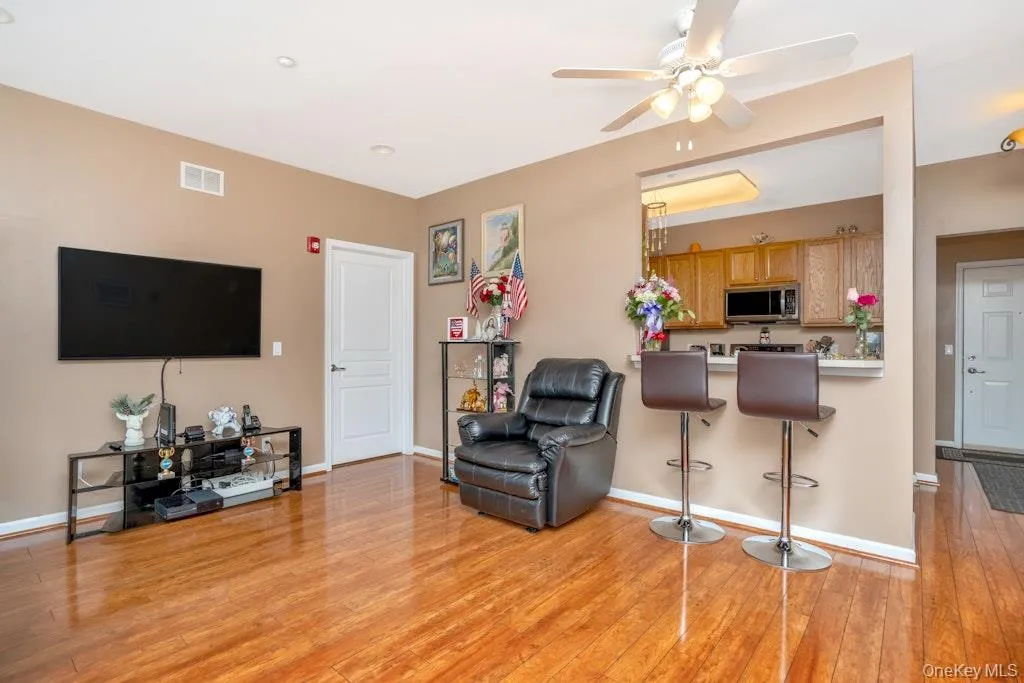 1927 Finch Lane, Islip, NY, 2 Bedrooms Bedrooms, 5 Rooms Rooms,2 BathroomsBathrooms,Residential,For Rent,Finch,0,1001014 1927 Finch Lane, Islip, NY, 2 Bedrooms Bedrooms, 5 Rooms Rooms,2 BathroomsBathrooms,Residential,For Rent,Finch,0,1001014